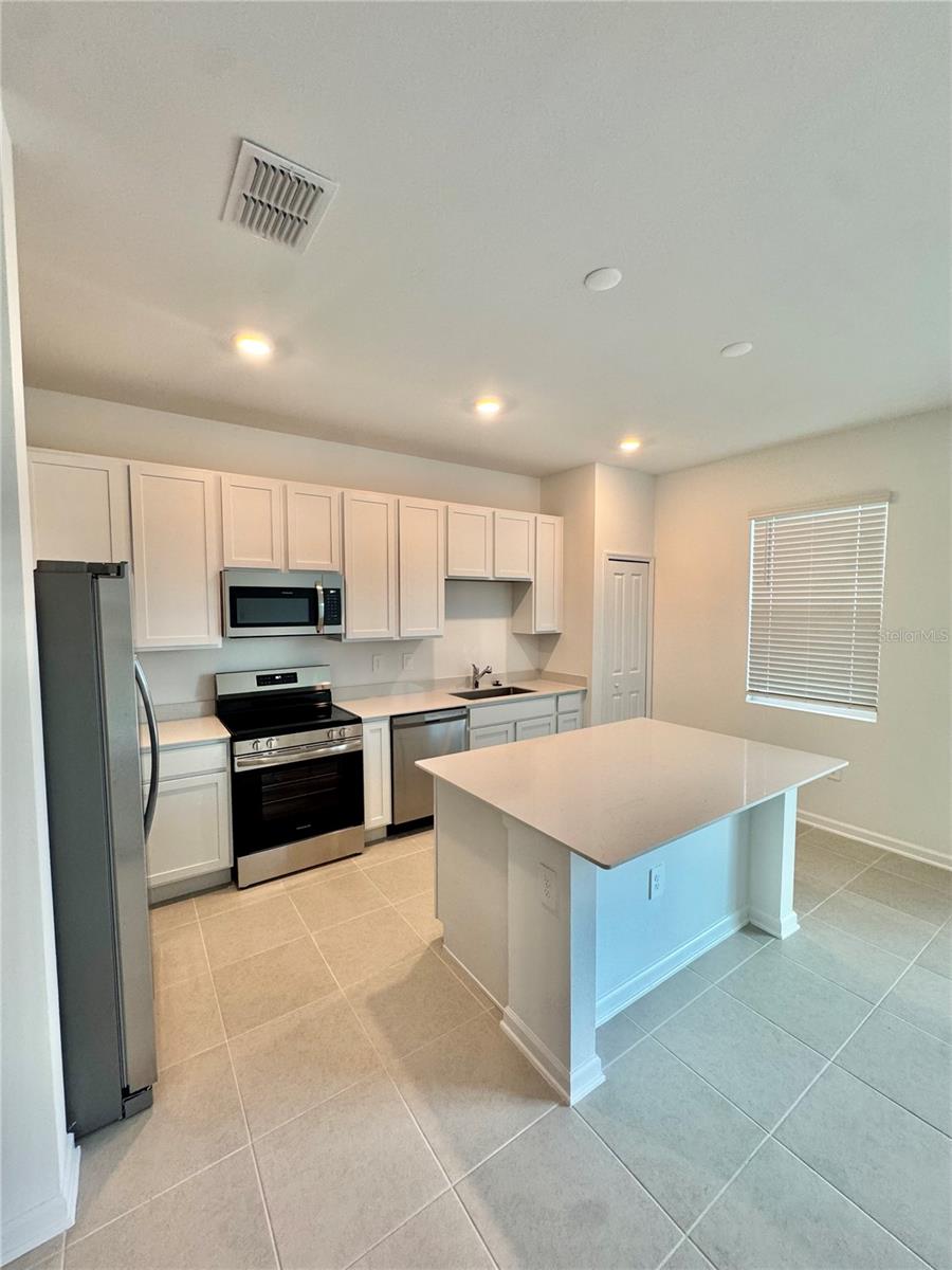 2557 Skyline Loop Property Photo 7