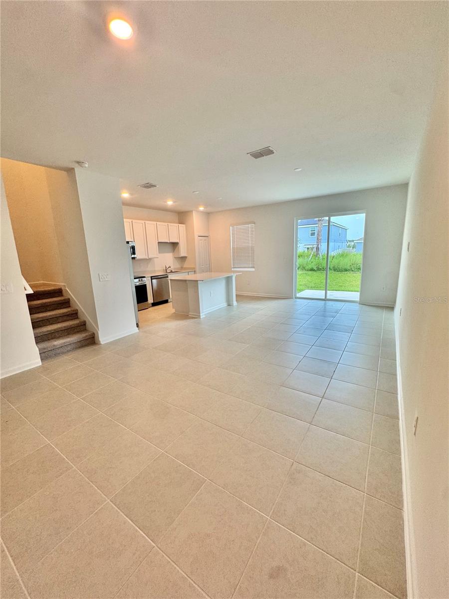 2557 Skyline Loop Property Photo 10