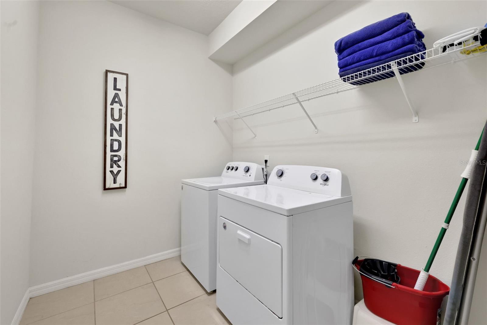 2127 Lelani Cir Property Photo 17