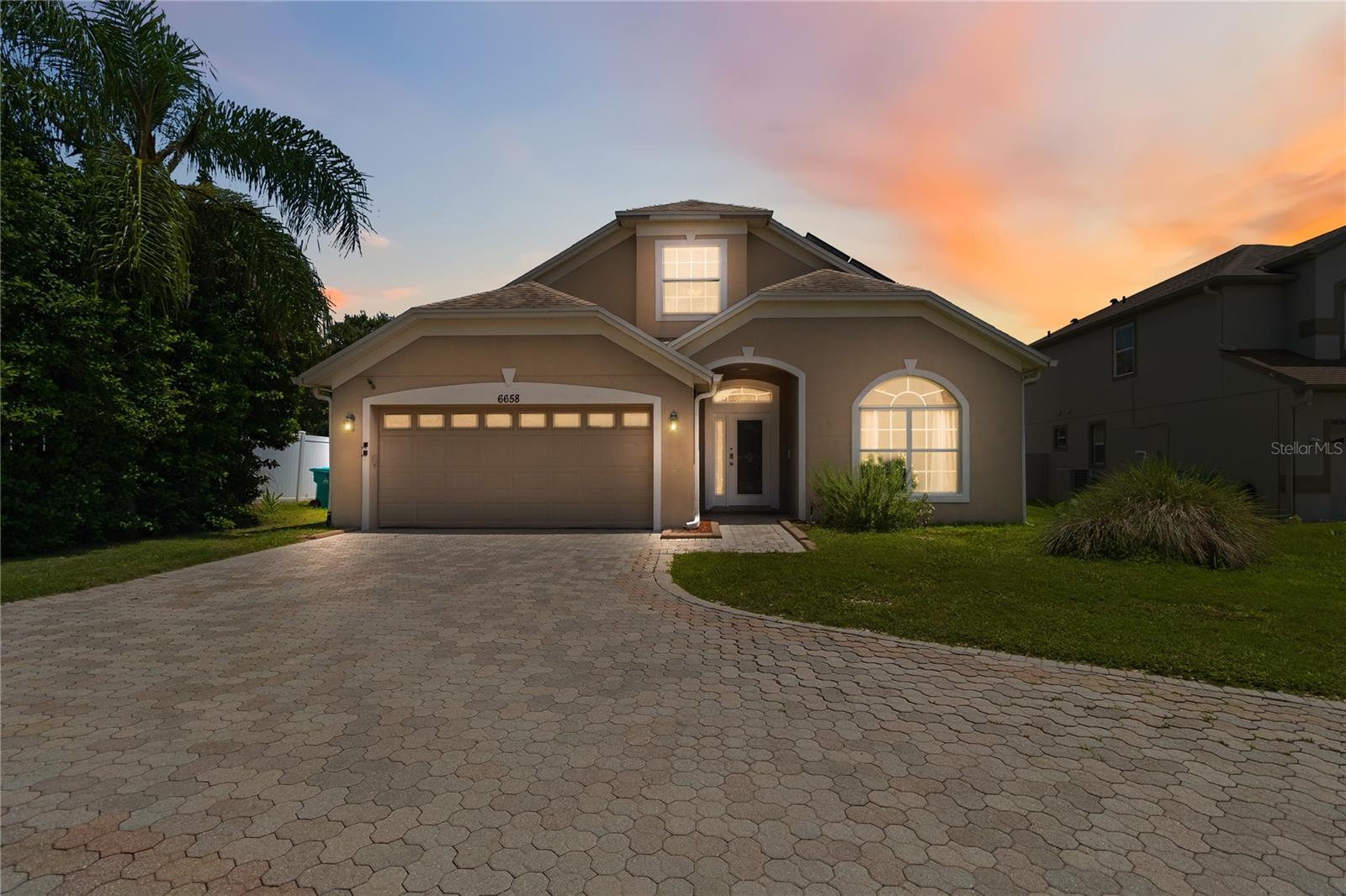 6658 Lake Pembroke Pl Property Photo