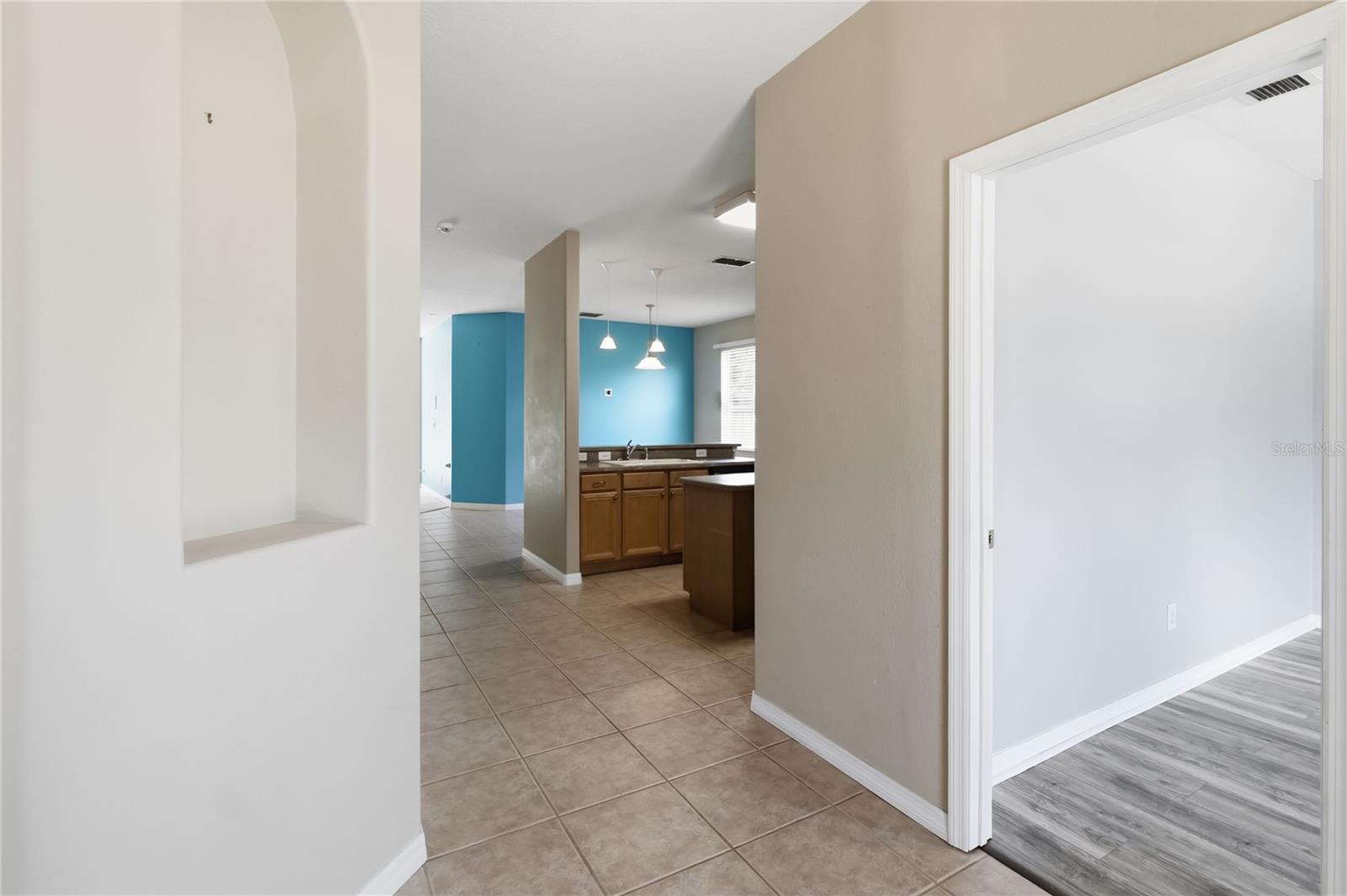 6658 Lake Pembroke Pl Property Photo 7