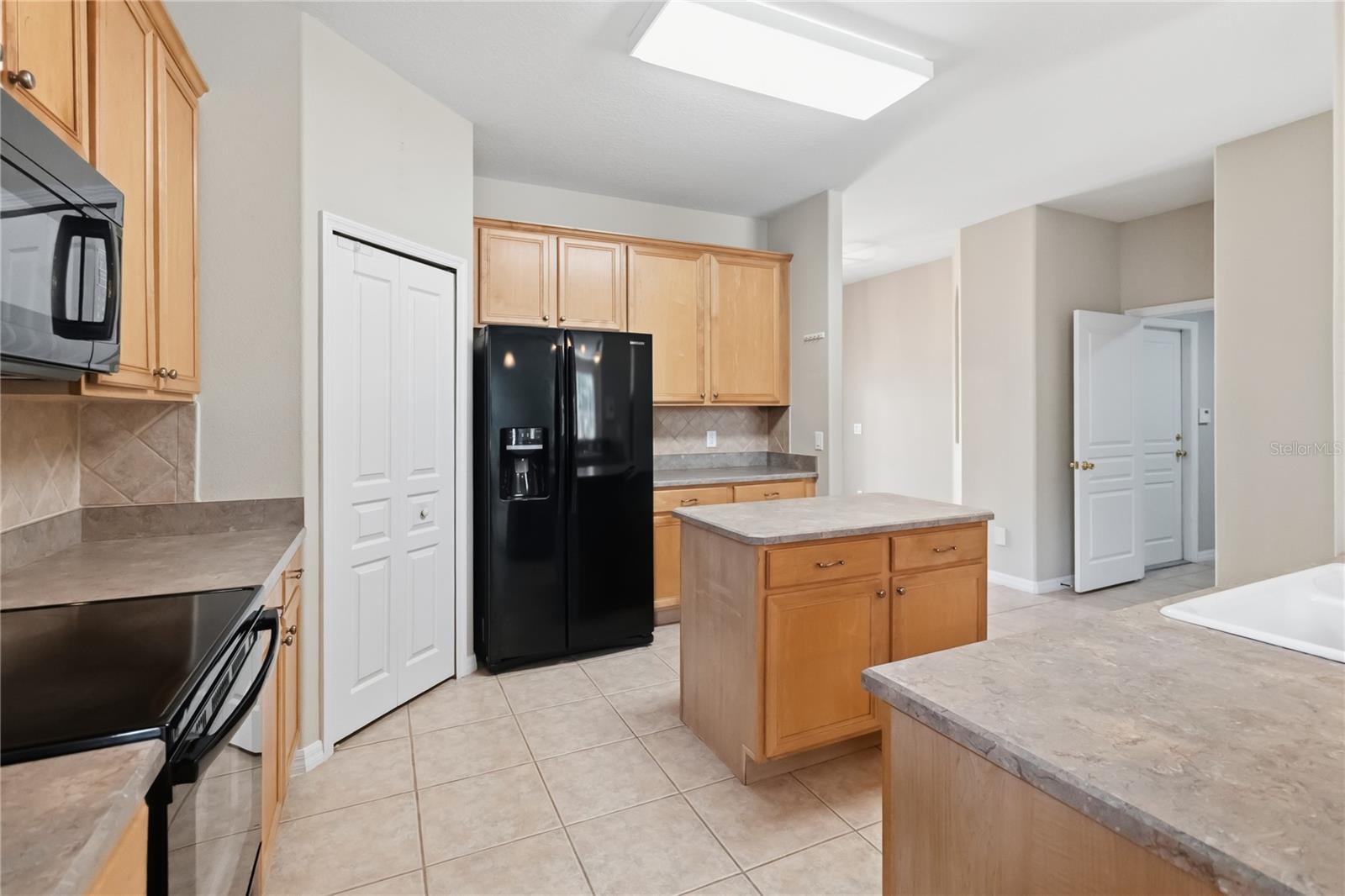 6658 Lake Pembroke Pl Property Photo 19