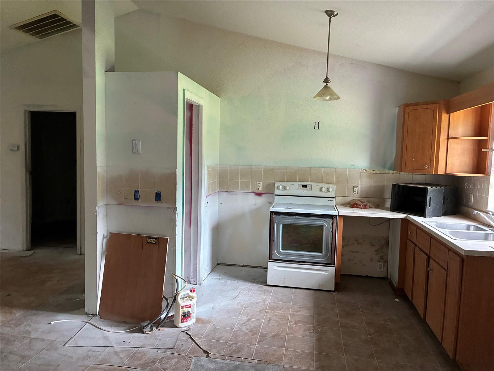 8549 Sw 136th Ter Property Photo 3