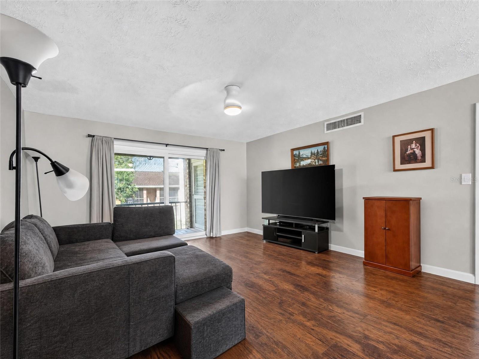 4386 Lake Underhill Rd #d Property Photo 6