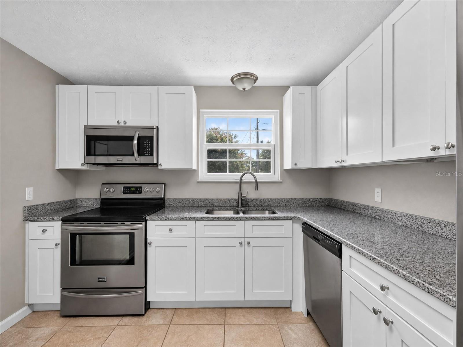 4386 Lake Underhill Rd #d Property Photo 10