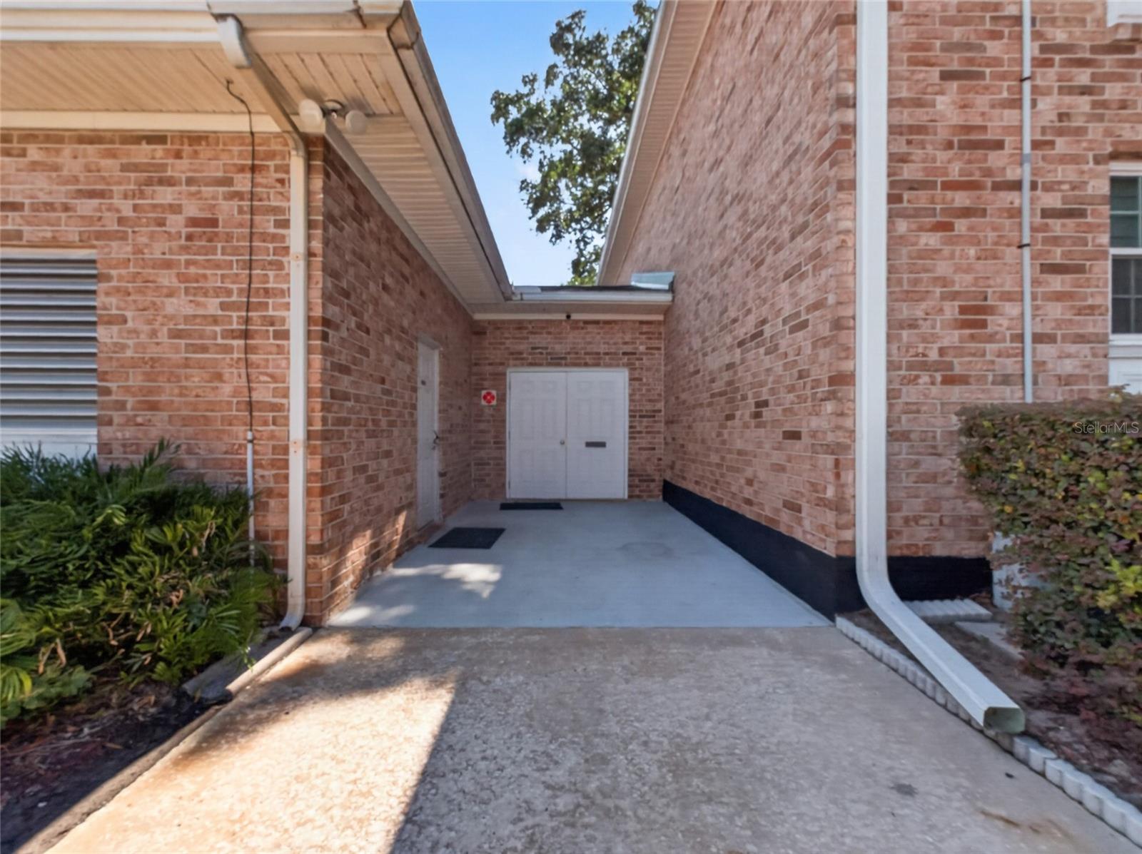 4386 Lake Underhill Rd #d Property Photo 29