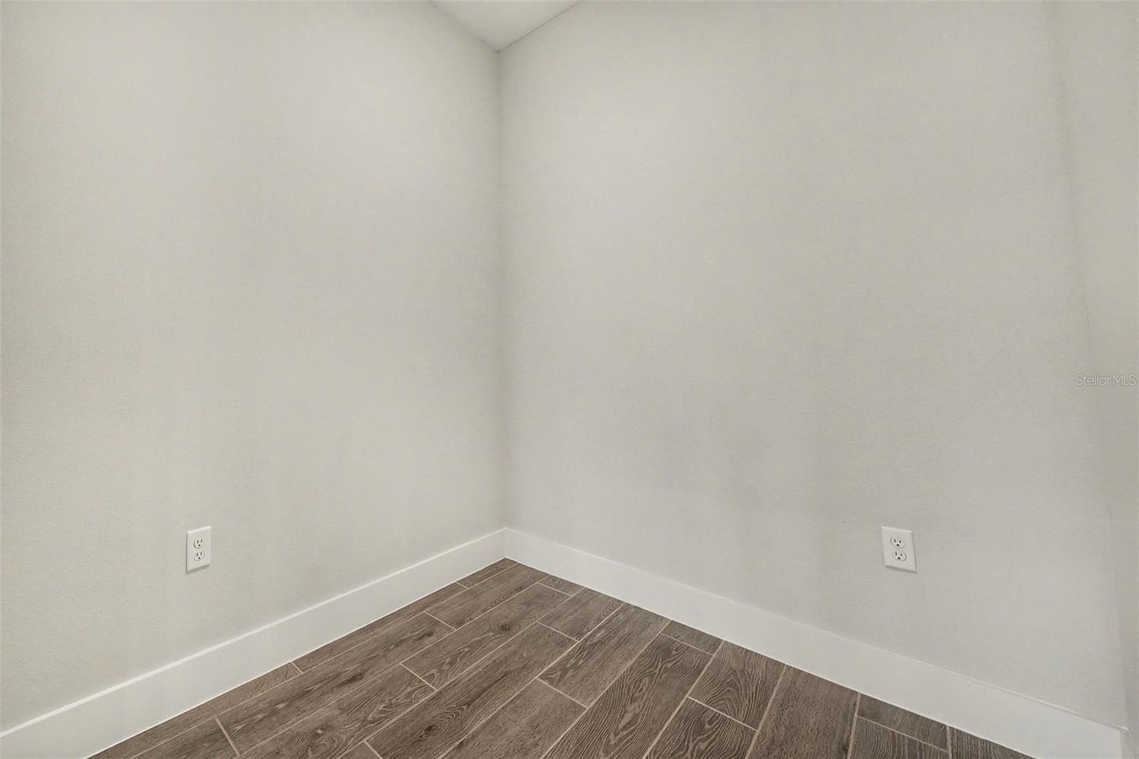 3087 Silvermines Ave Property Photo 14