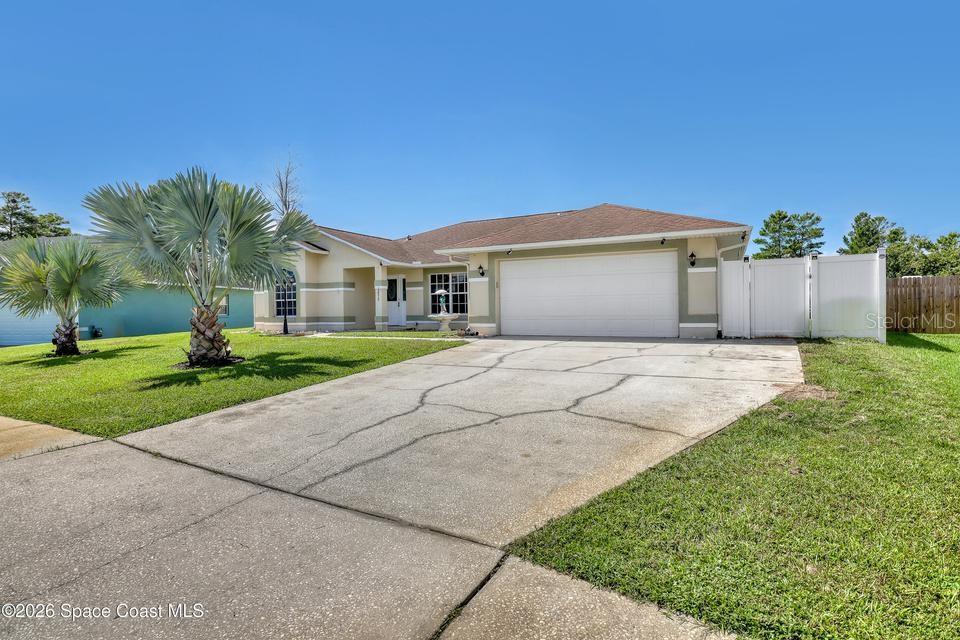 3975 Tangle Dr Property Photo 2