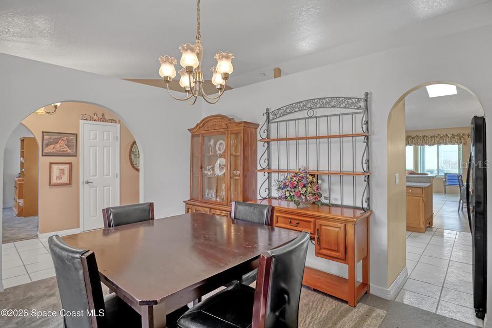3975 Tangle Dr Property Photo 5