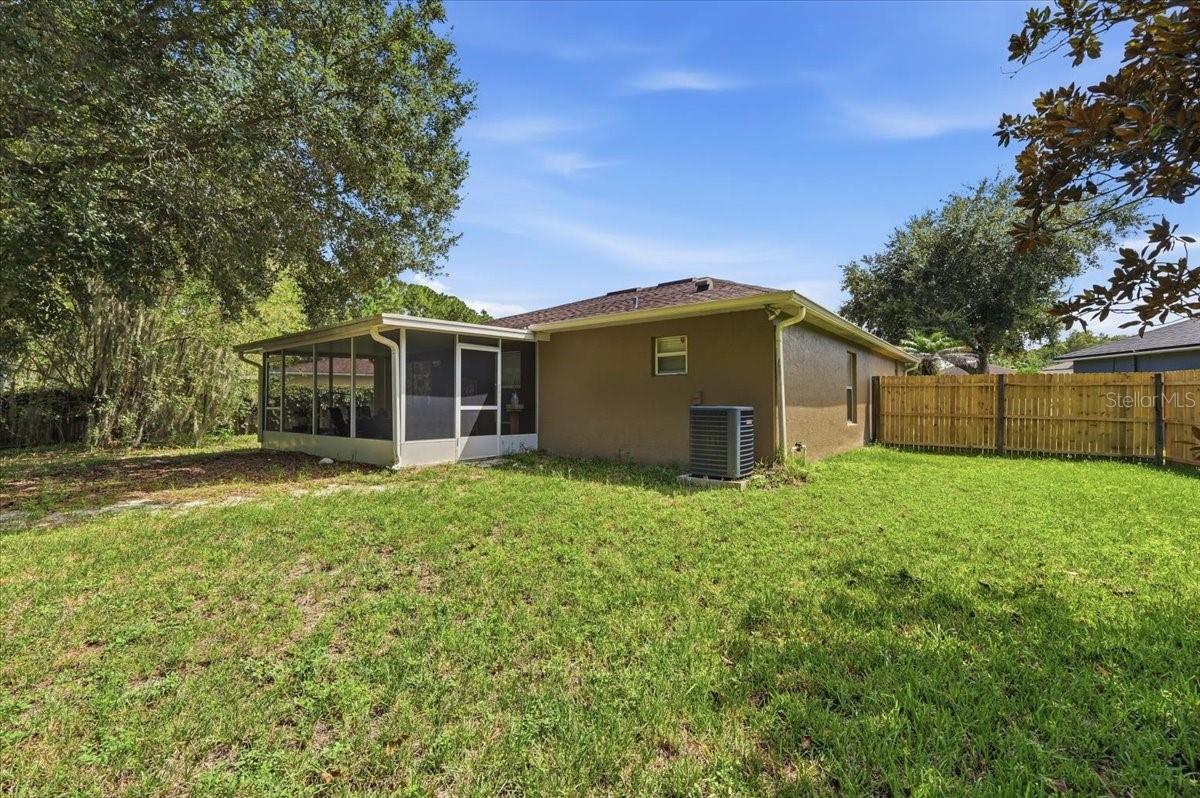 16939 Corner Bay Ct Property Photo 17