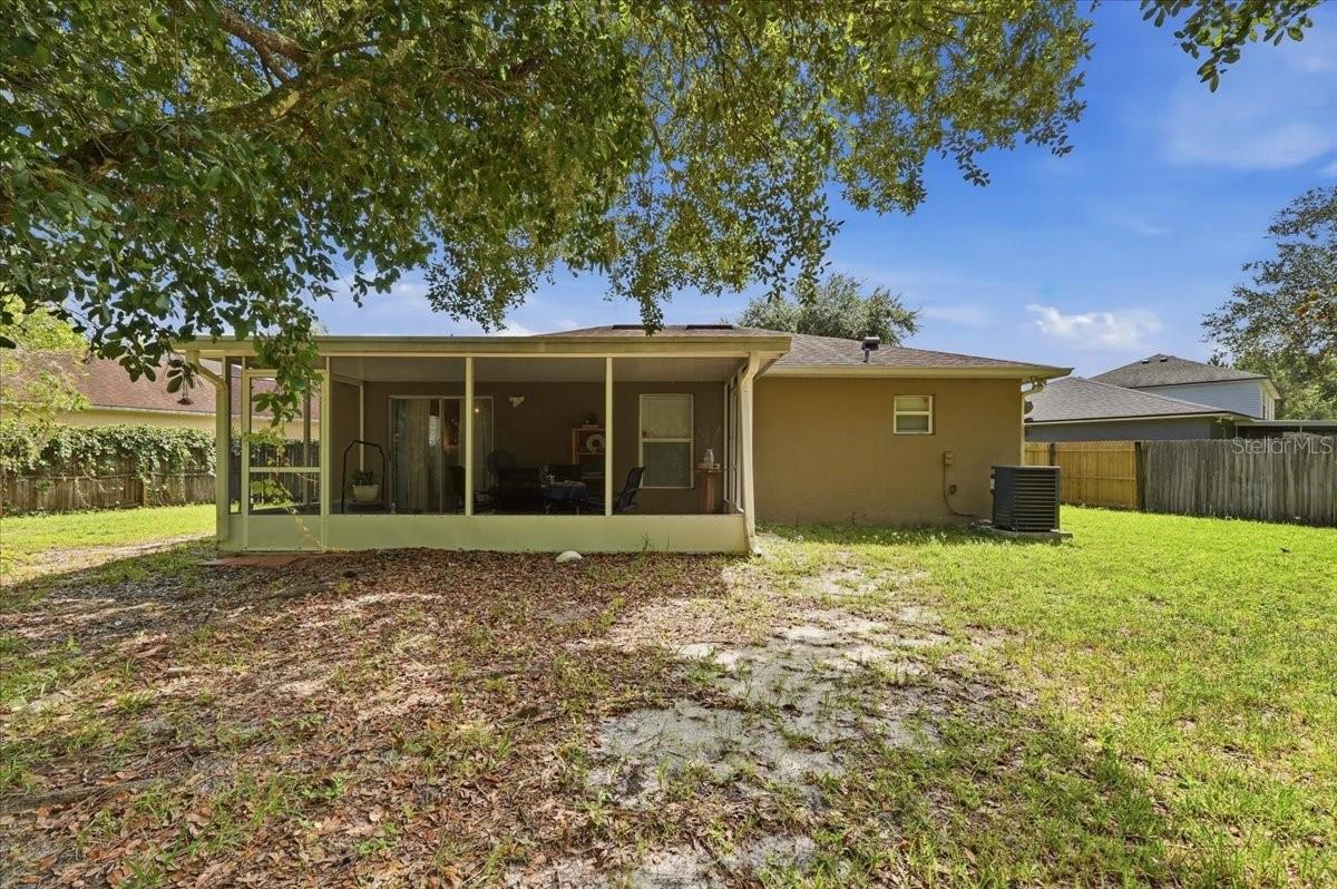 16939 Corner Bay Ct Property Photo 18