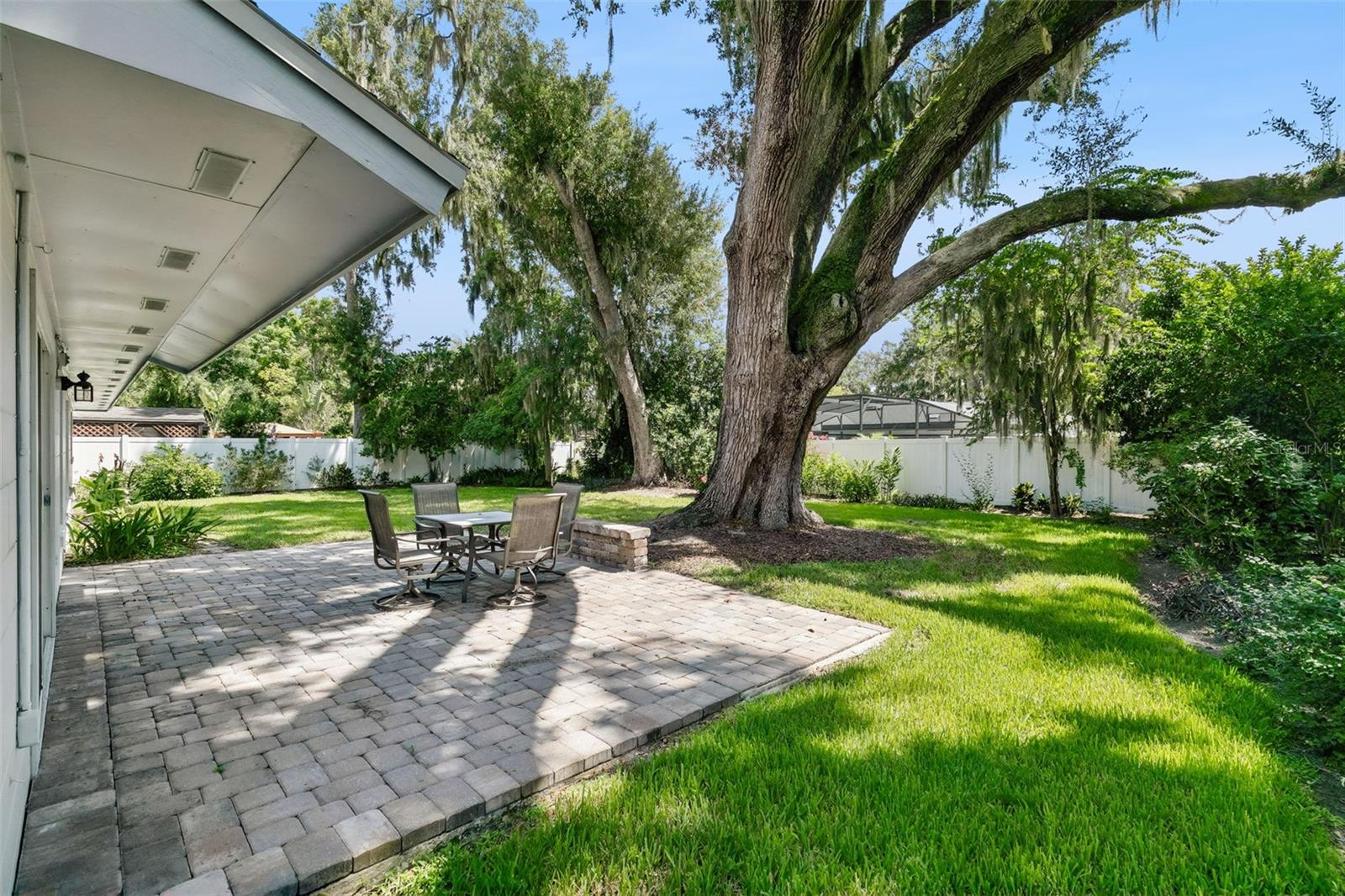 4429 Carolwood St Property Photo 15