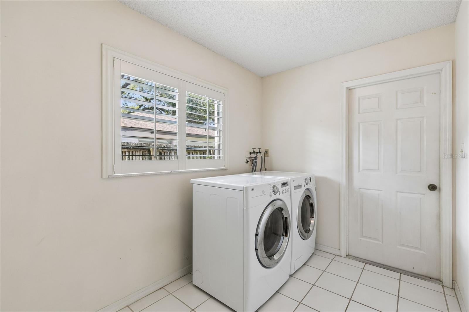 4429 Carolwood St Property Photo 25