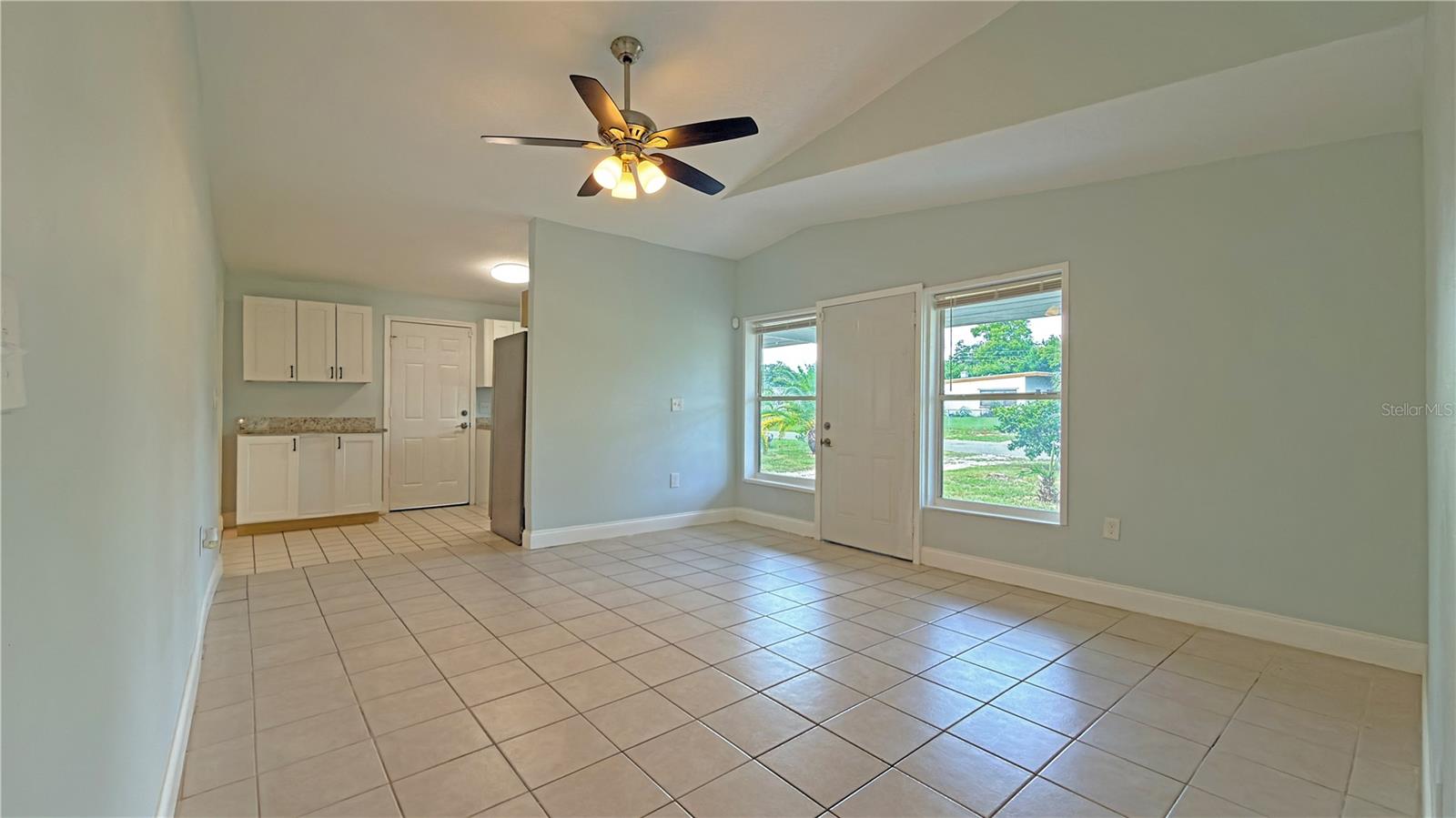 1311 Hillcrest Dr Property Photo 9