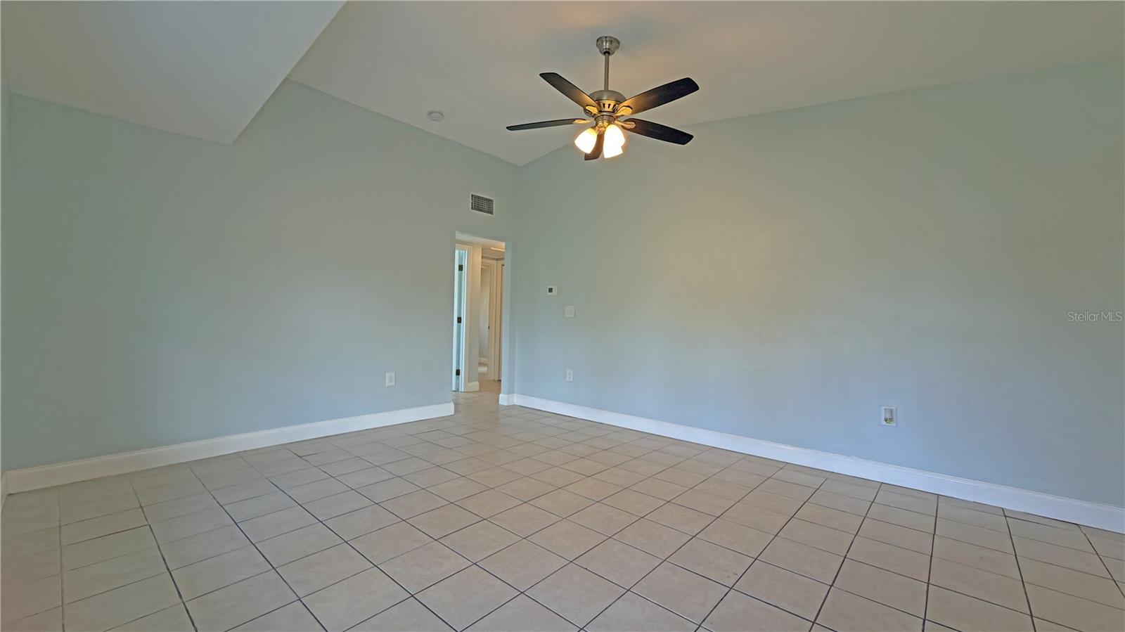 1311 Hillcrest Dr Property Photo 11