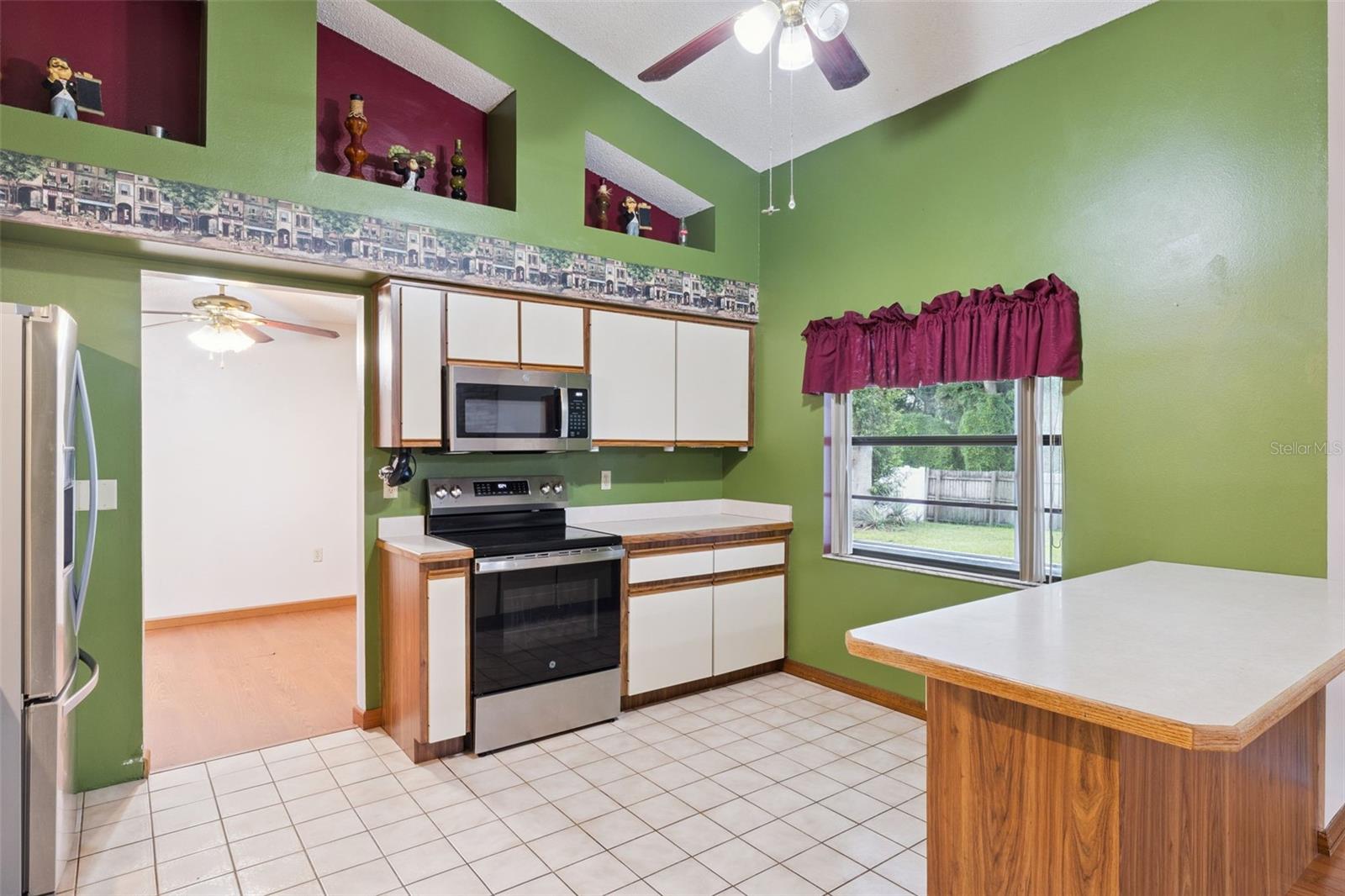 217 Harbor Dr Property Photo 18