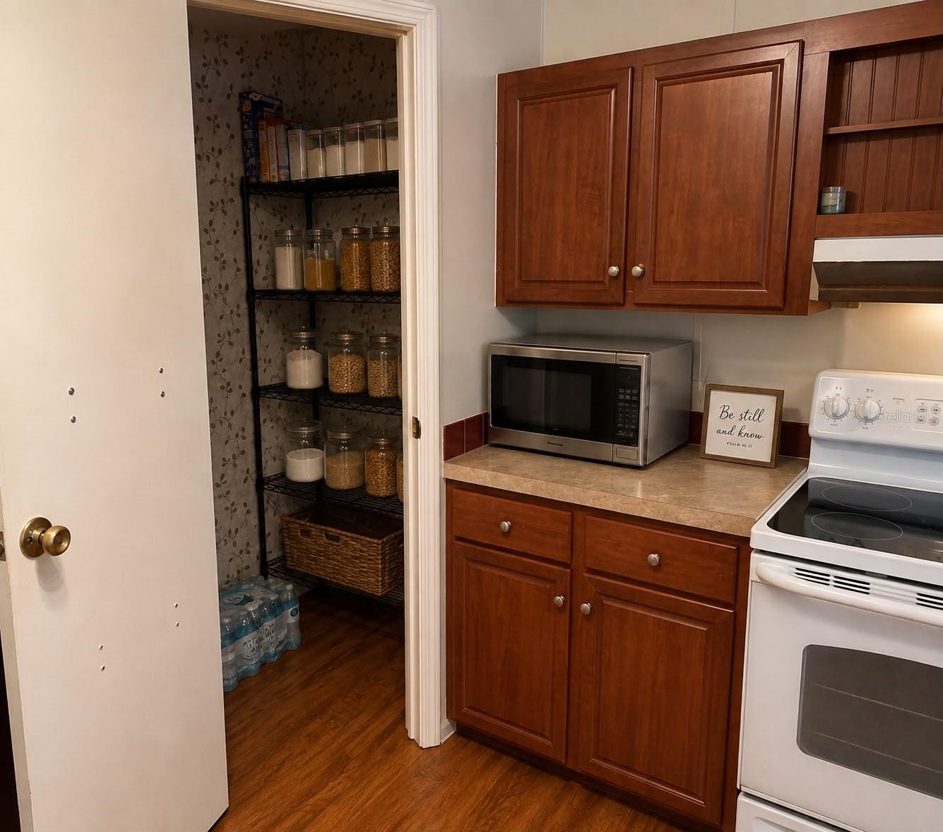 1735 Oakland Rd E Property Photo 15