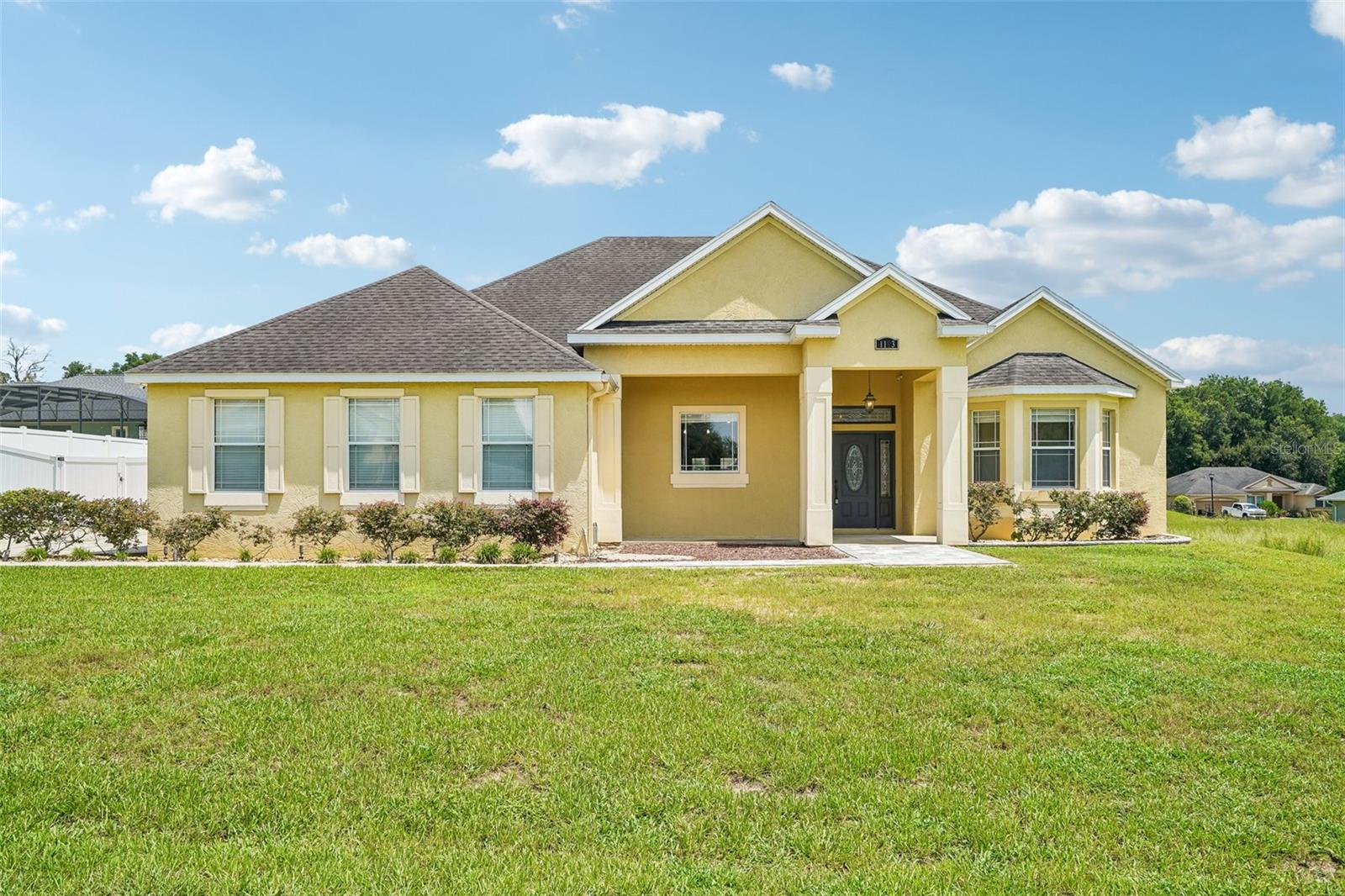 1113 Myrtle Breezes Ct Property Photo 1