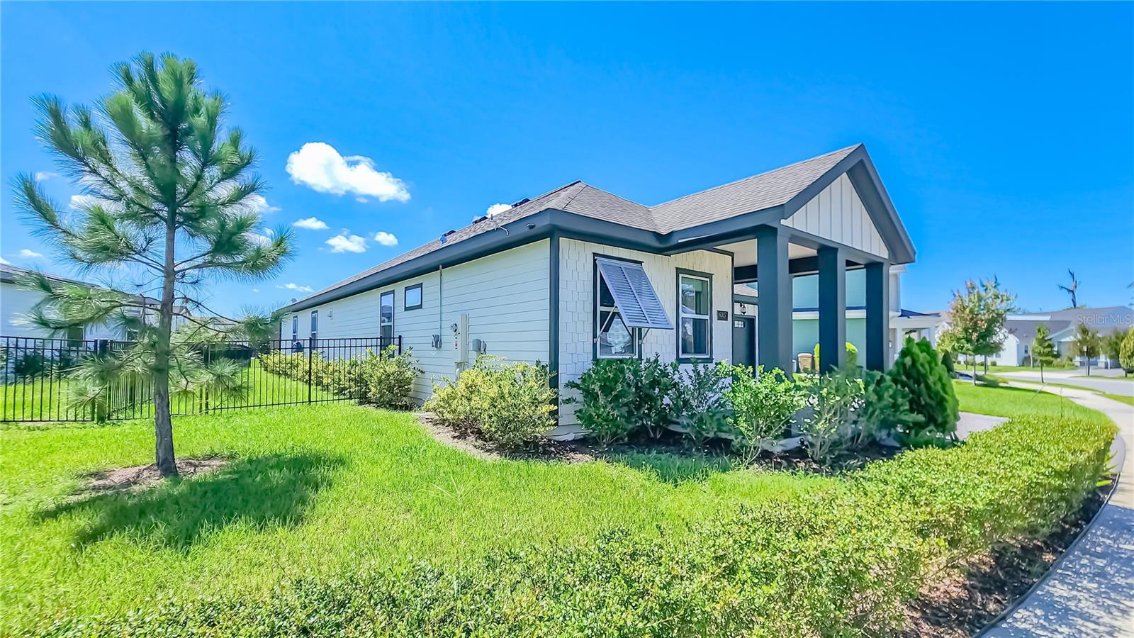 6327 Trailblaze Bnd Property Photo 3