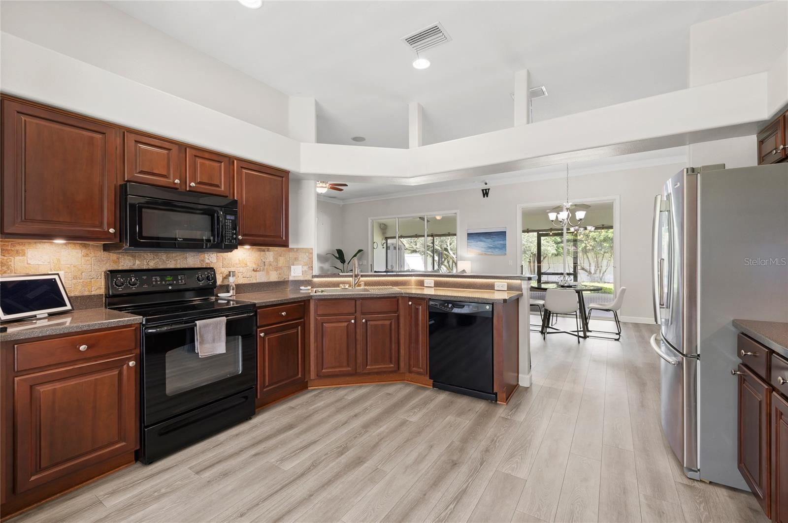 147 Costa Loop Property Photo 12