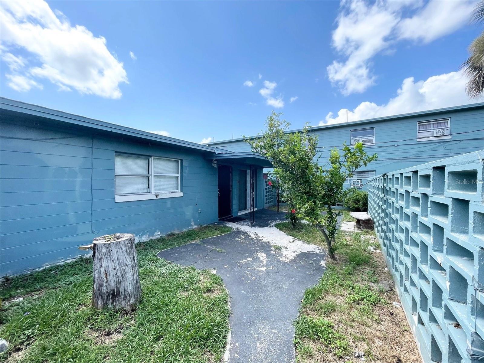 1339 W POINT DR #A Property Photo 1