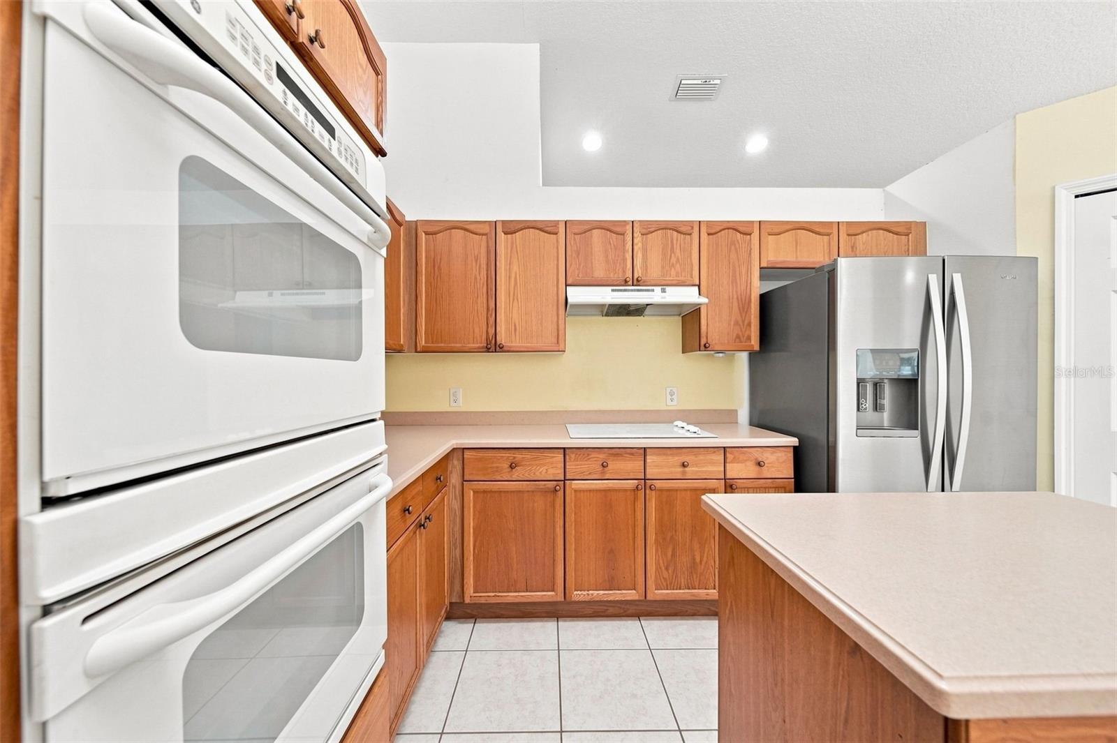 30116 Apricot Way Property Photo 10