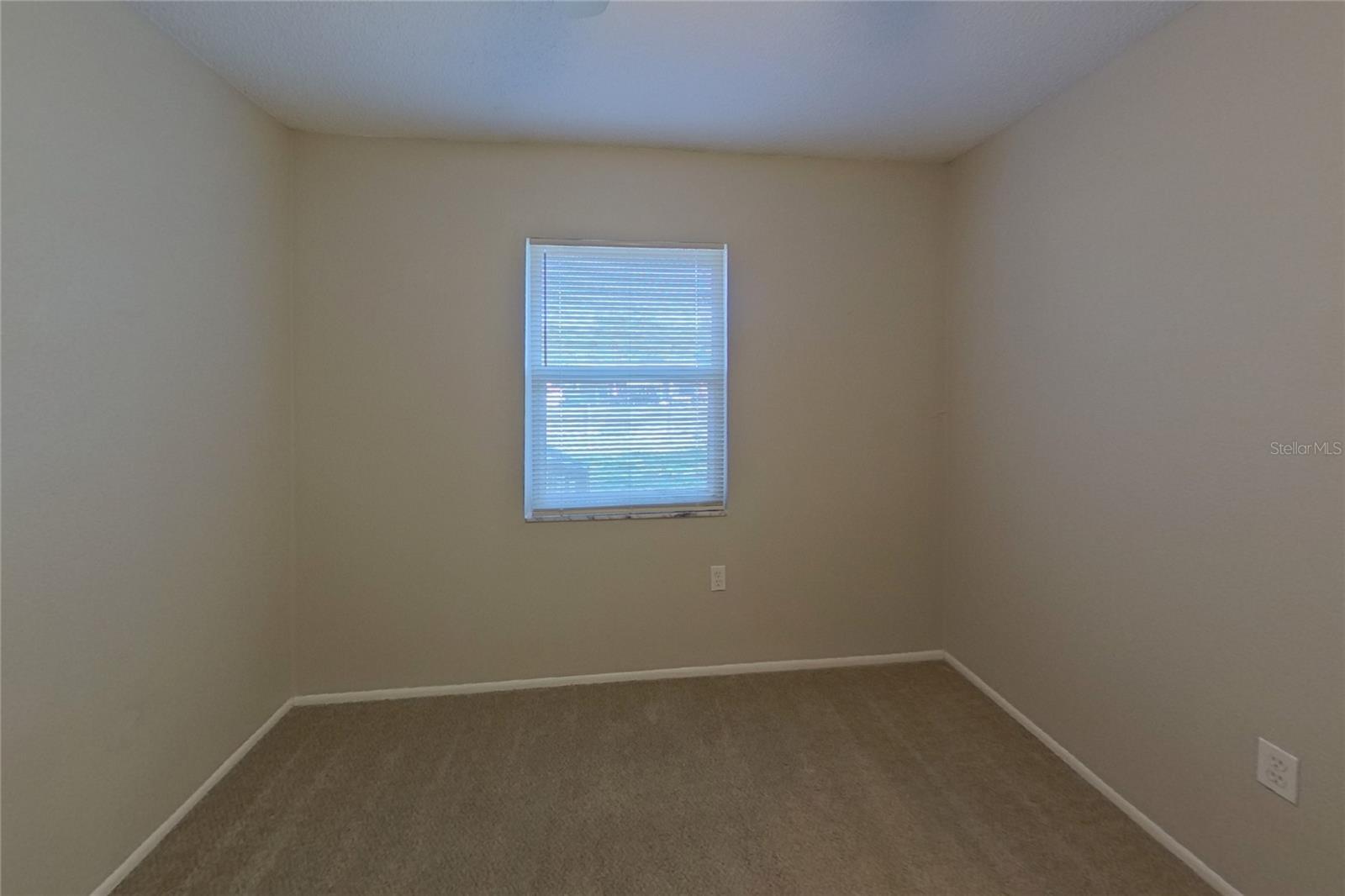 O6437074 Property Photo 8