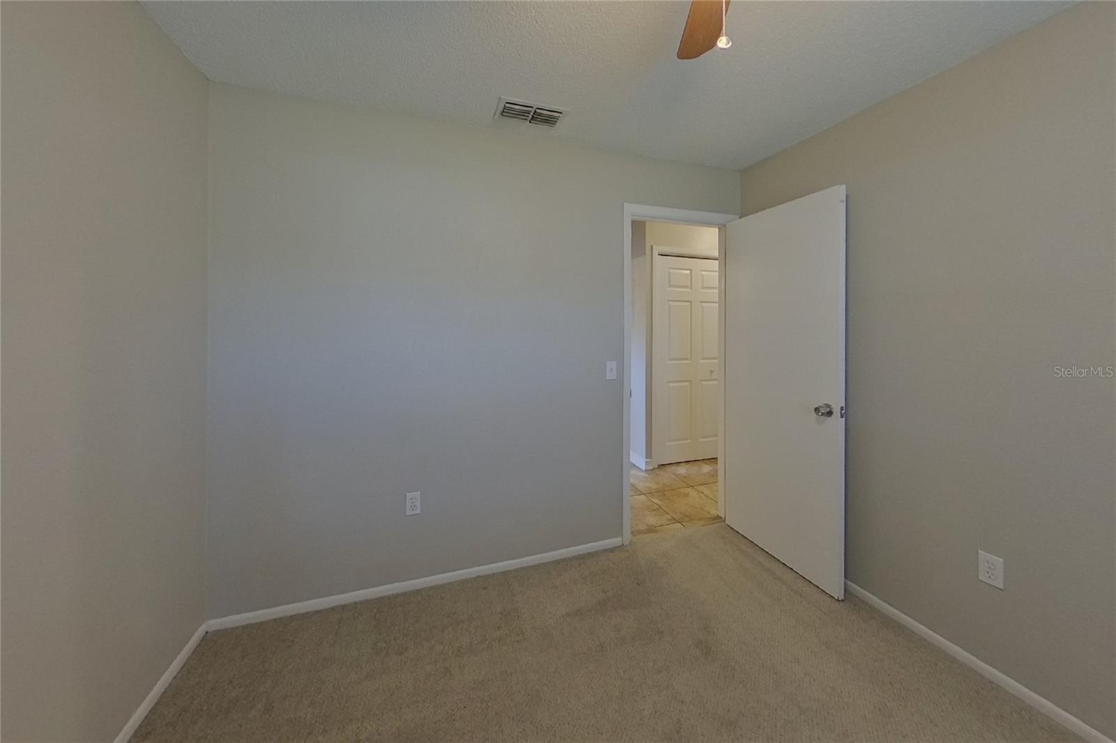 O6437074 Property Photo 10