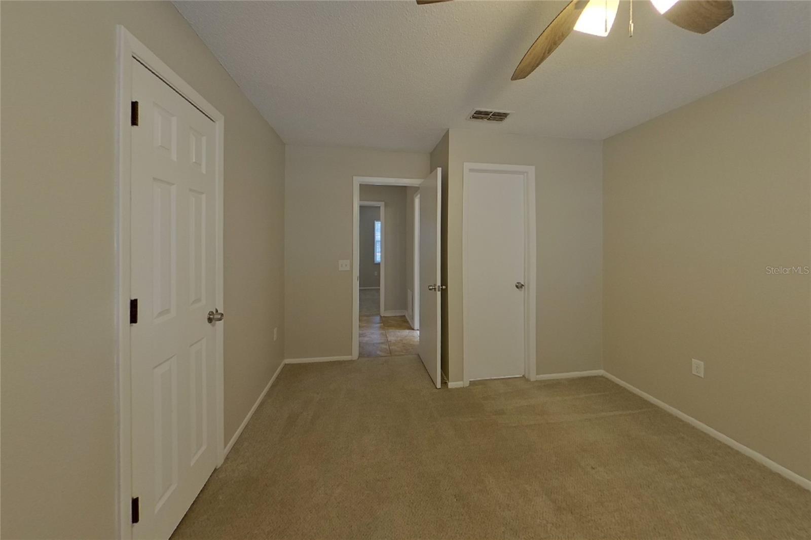 O6437074 Property Photo 12