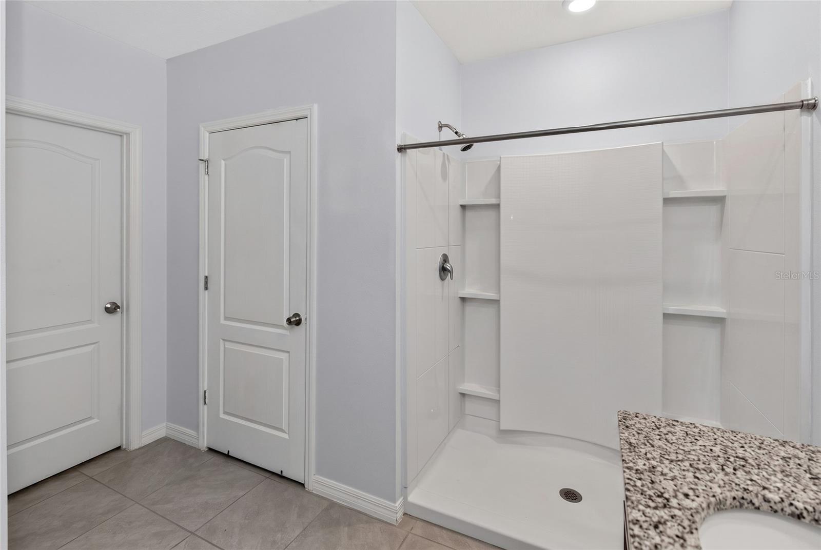 319 Charles Dr Property Photo 12