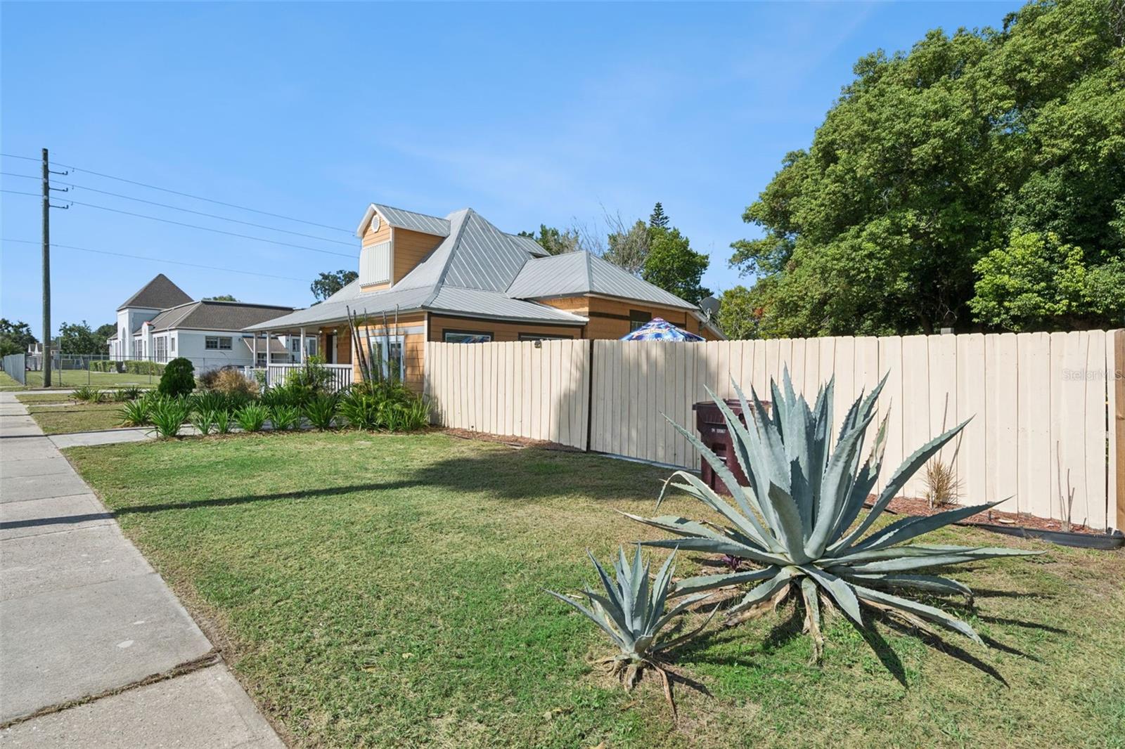 1024 Vermont Ave Property Photo 41