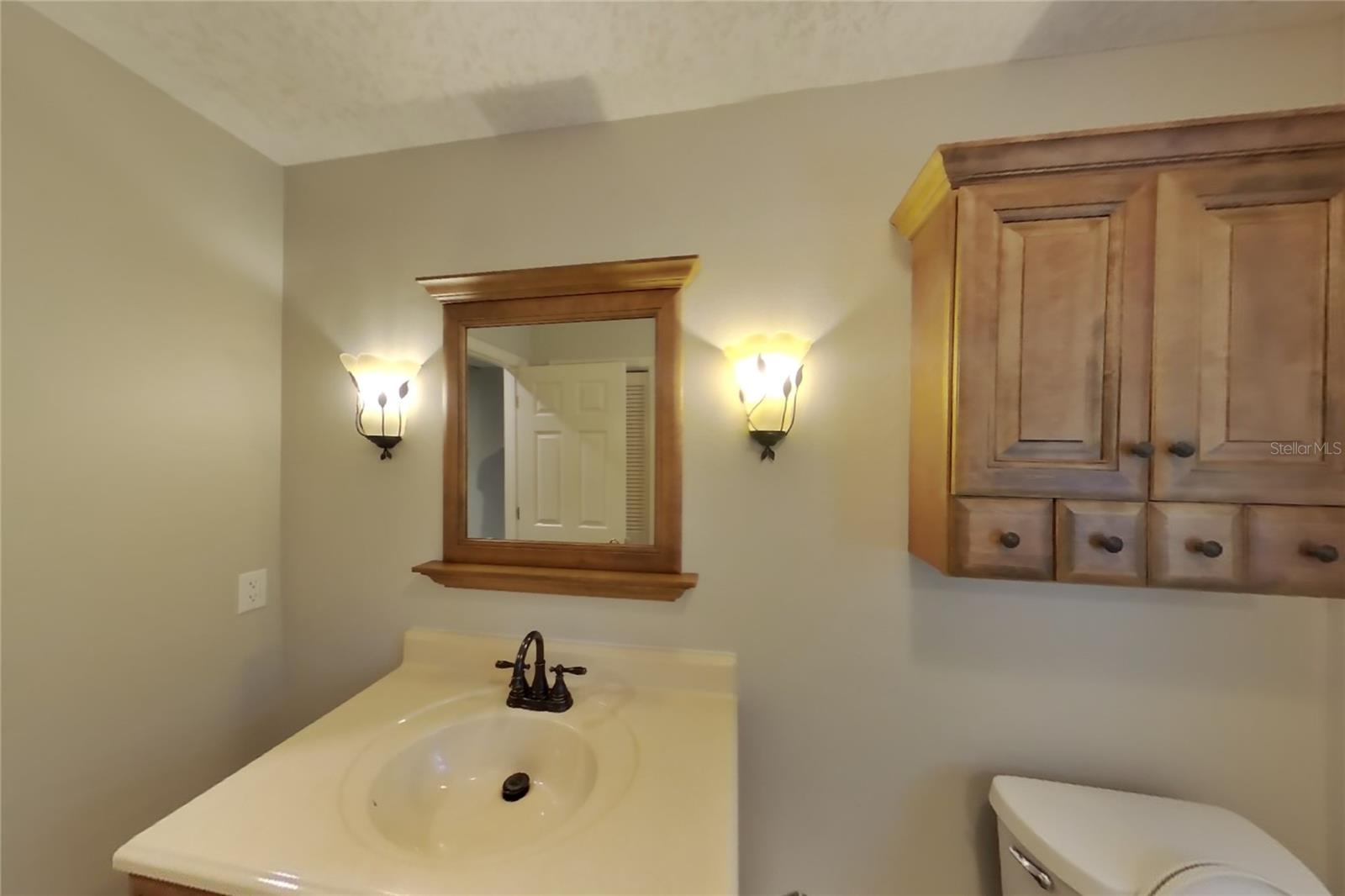 O6437098 Property Photo 15