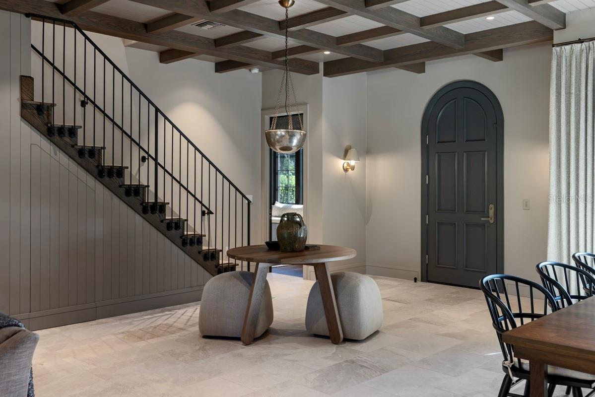 702 Via Bella Property Photo 6