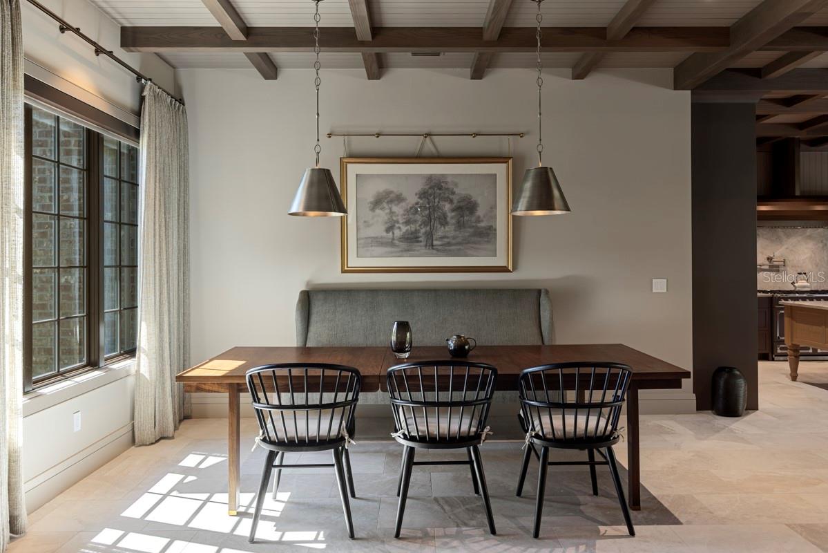 702 Via Bella Property Photo 8