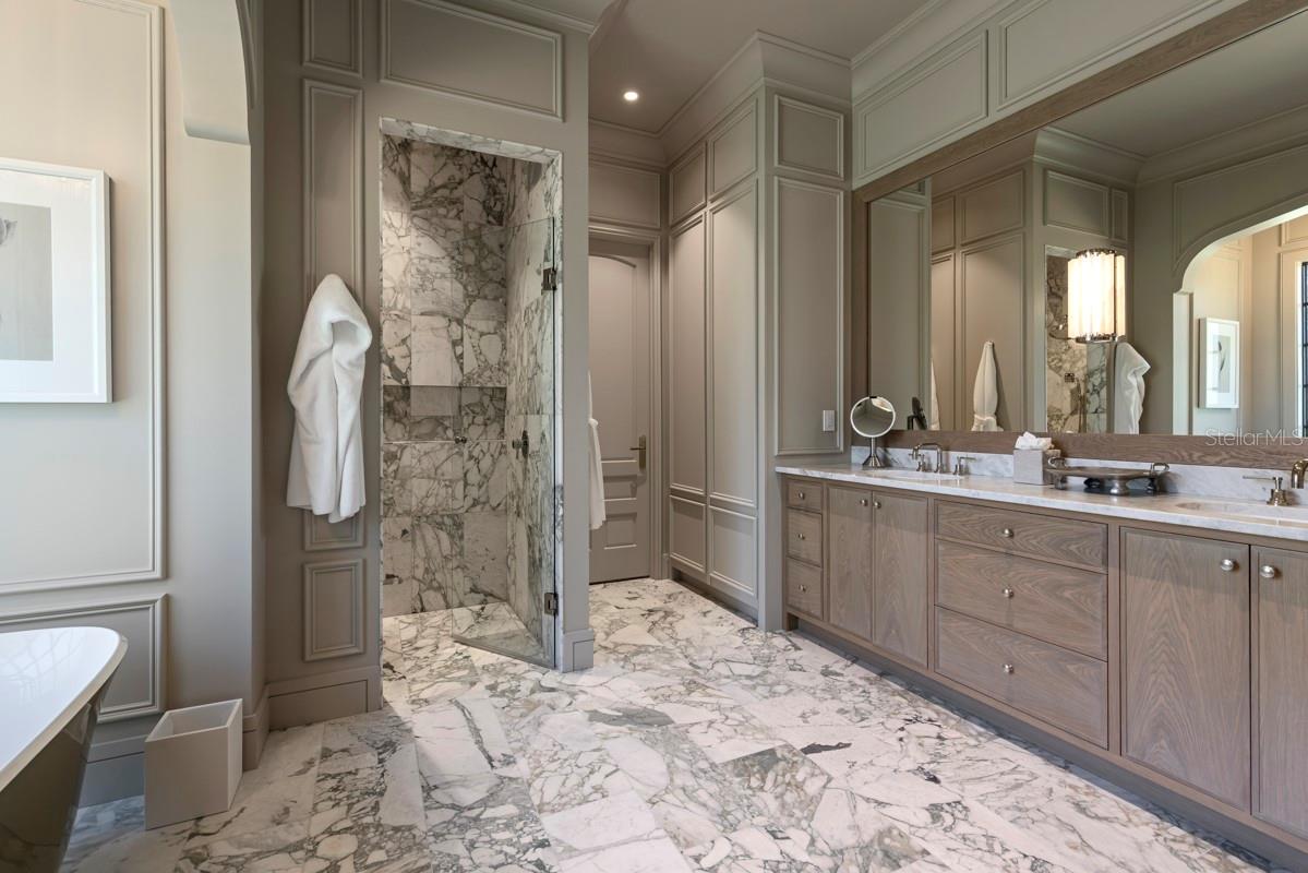 702 Via Bella Property Photo 19