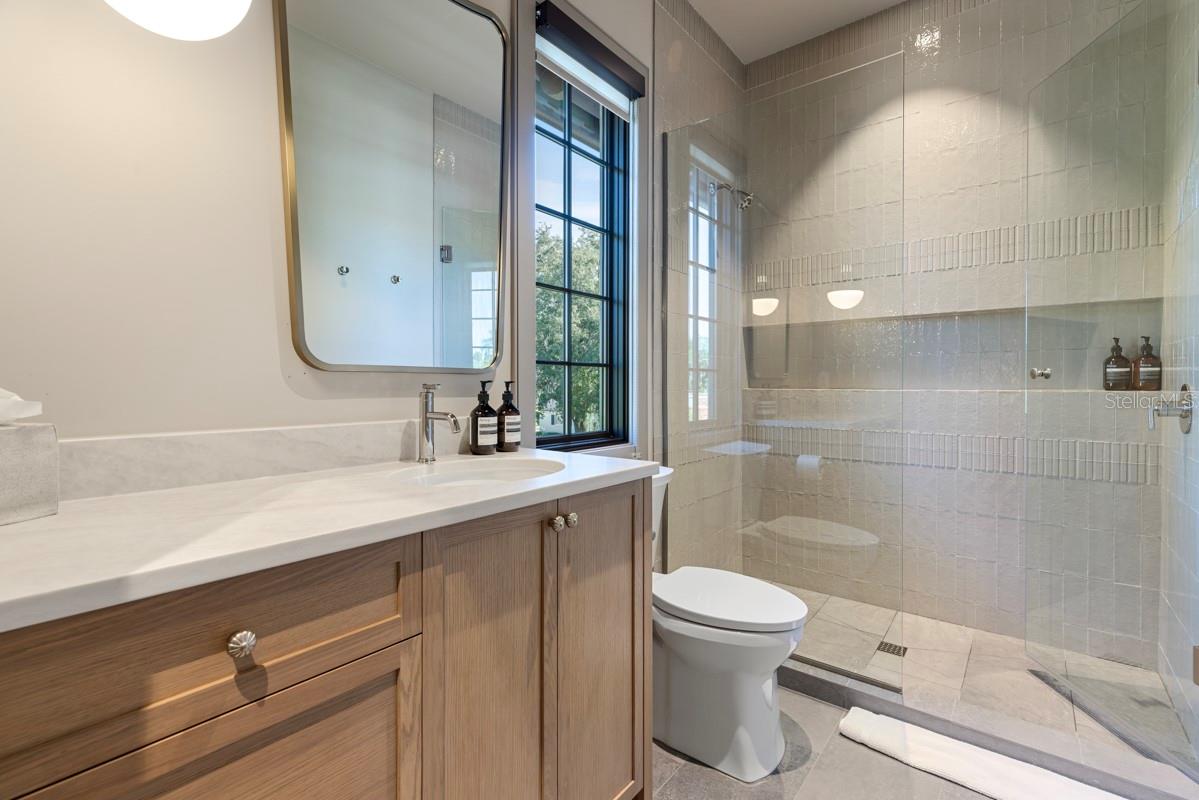702 Via Bella Property Photo 31