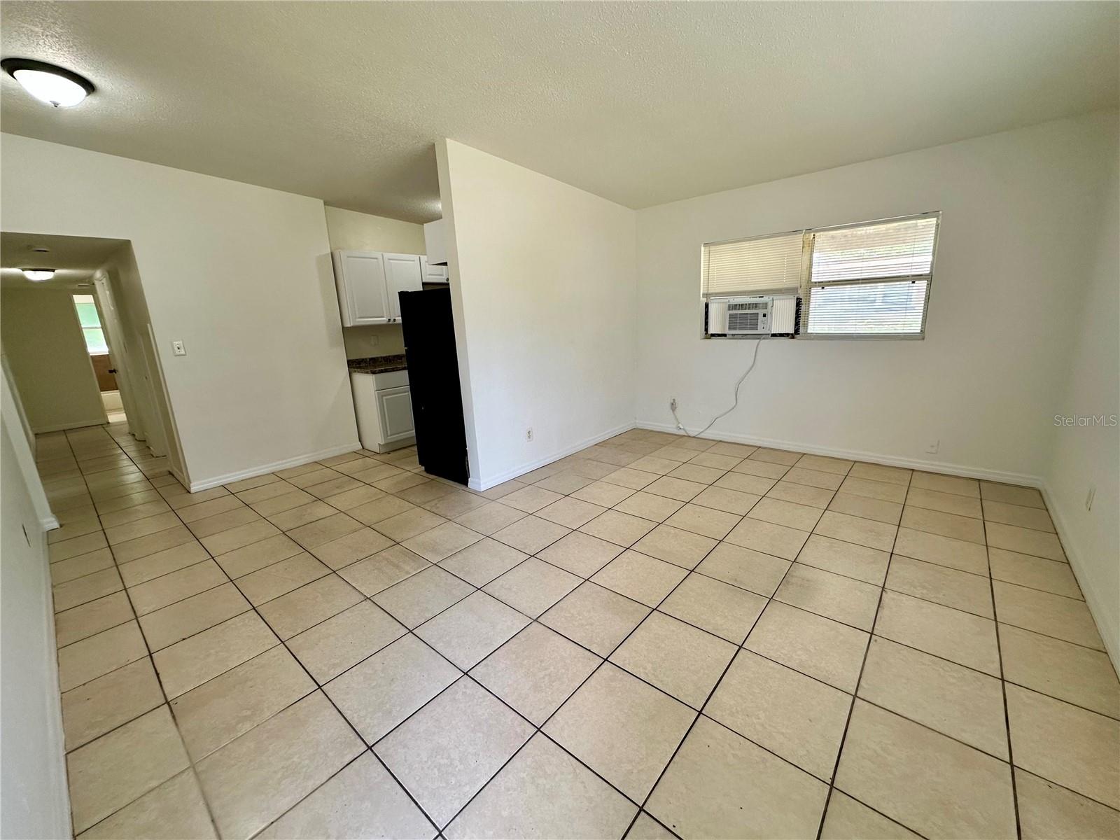 3114 Lawrence St Property Photo 2