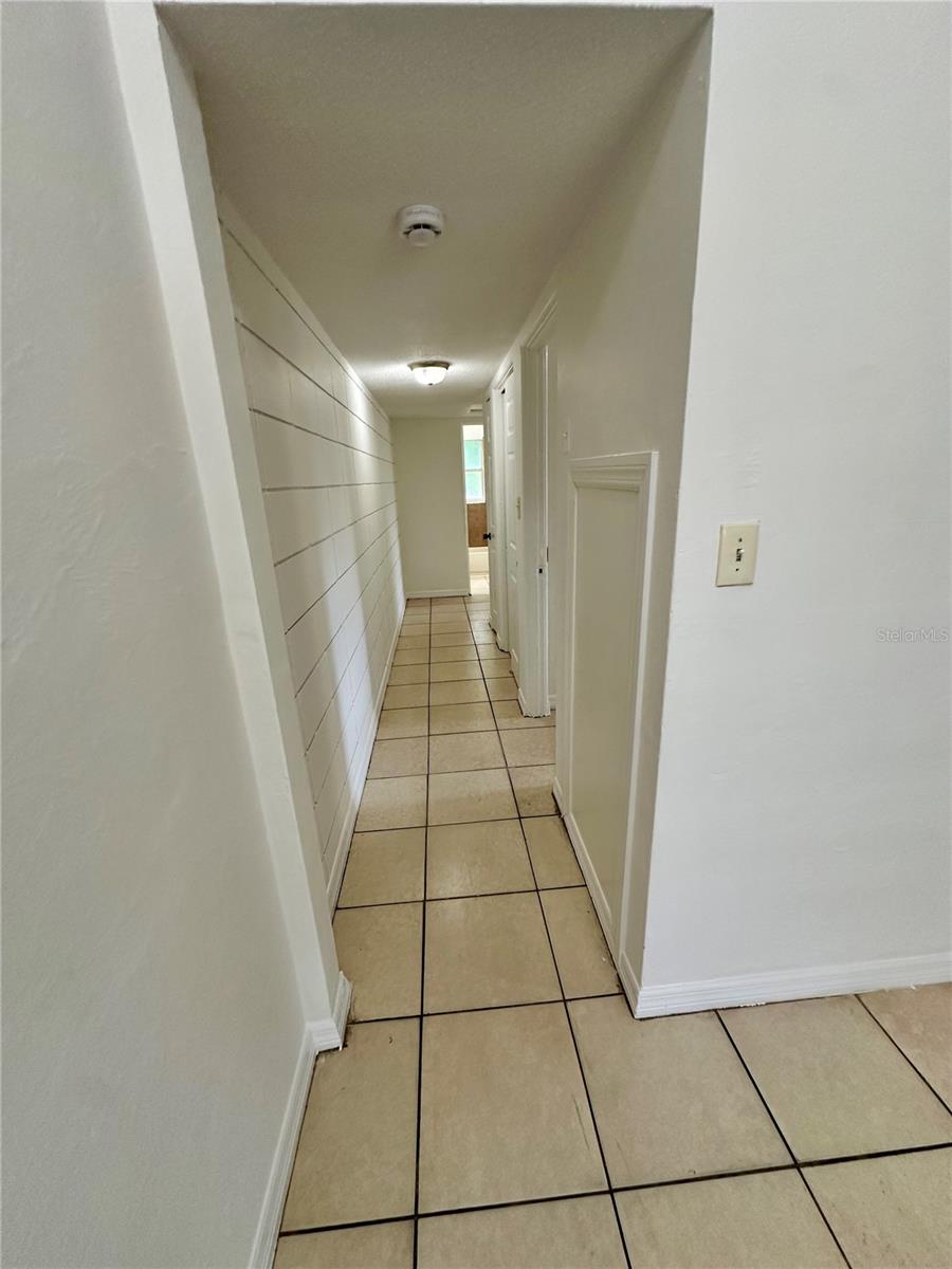 3114 Lawrence St Property Photo 4