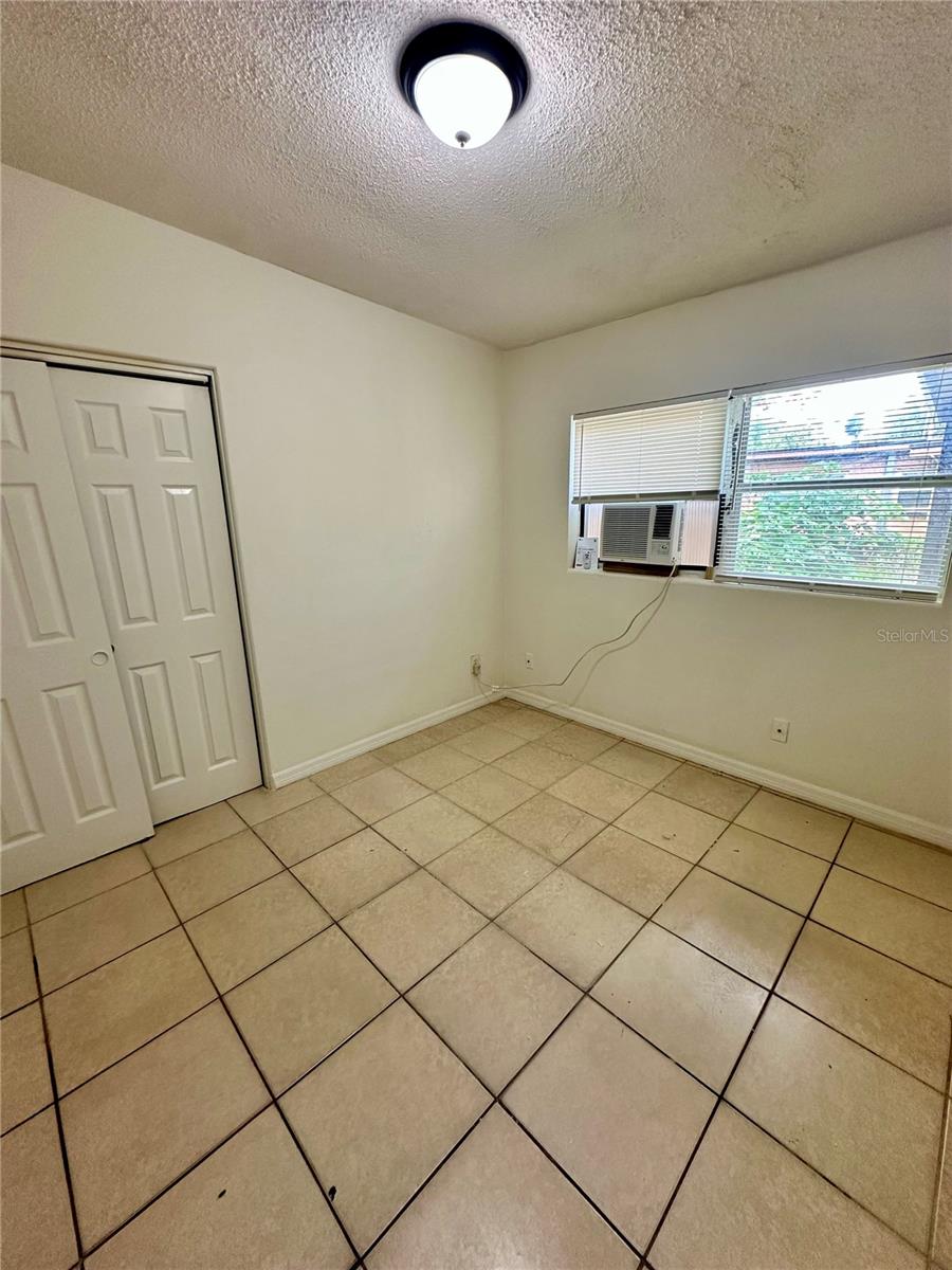 3114 Lawrence St Property Photo 5