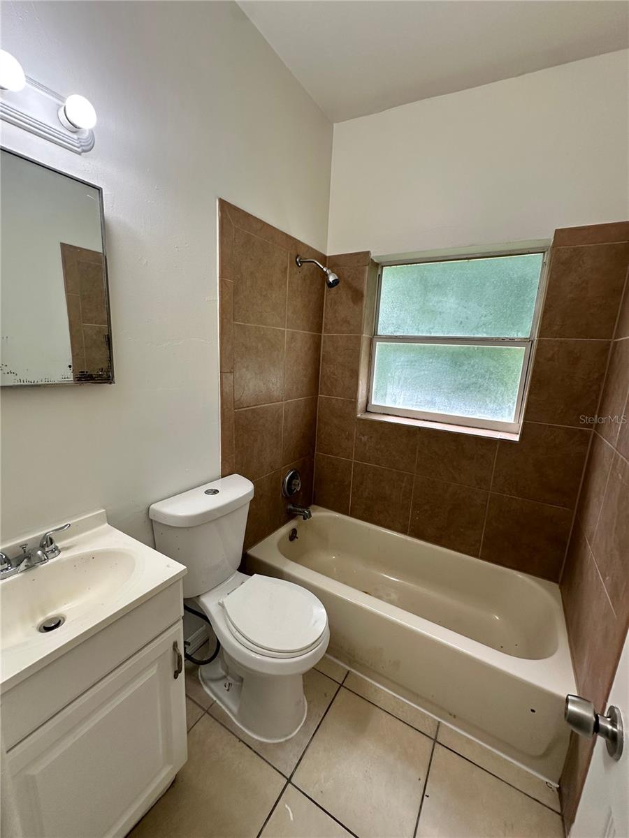 3114 Lawrence St Property Photo 7