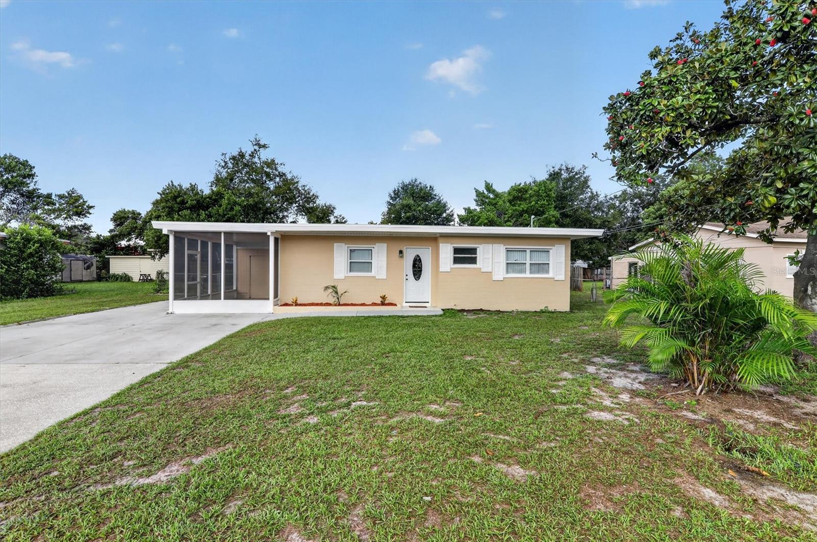 208 PALMYRA DR