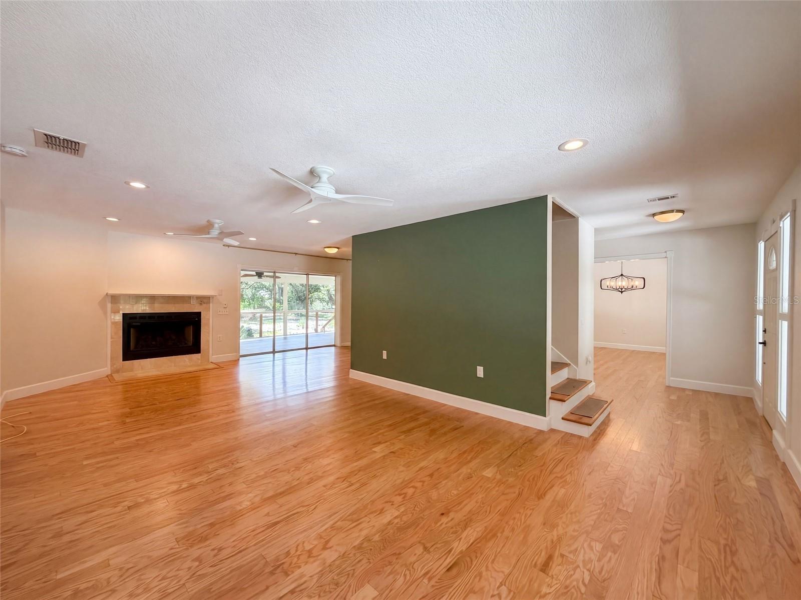 5438 Cold Spring Ln Property Photo 3