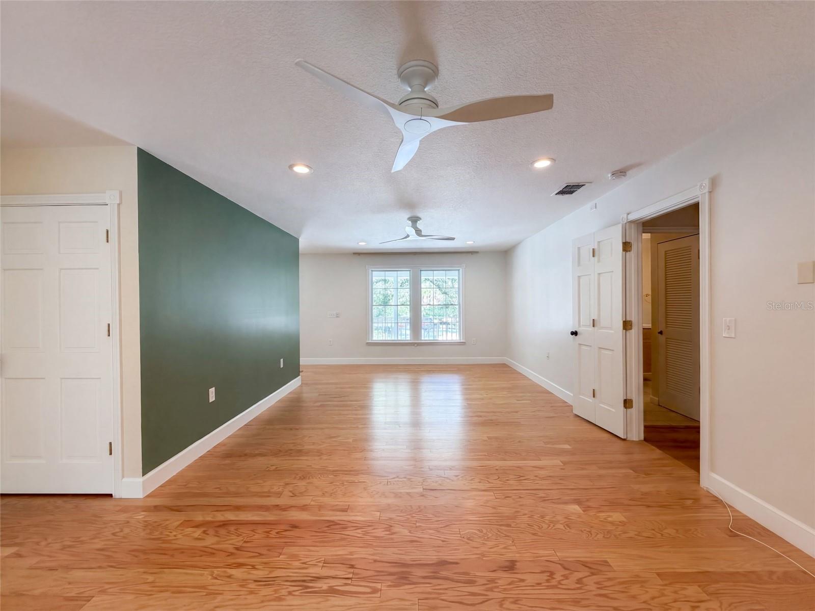 5438 Cold Spring Ln Property Photo 8