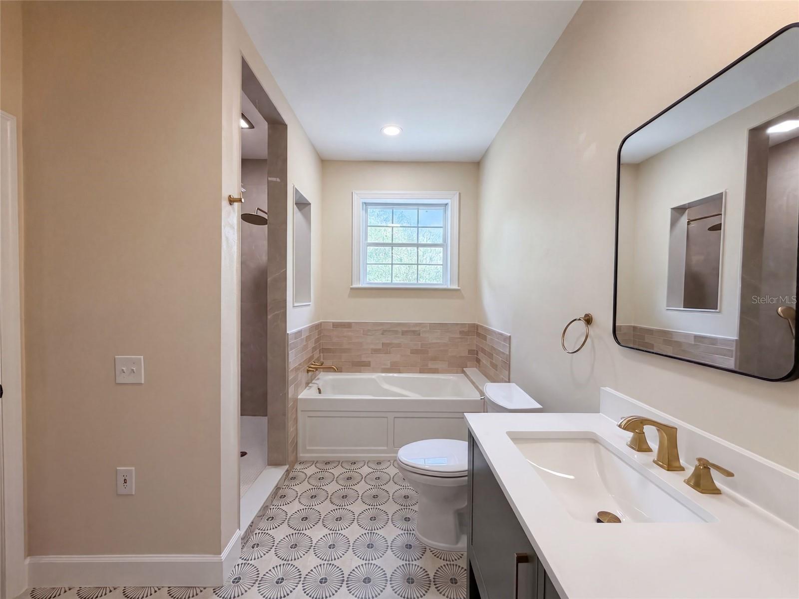 5438 Cold Spring Ln Property Photo 28