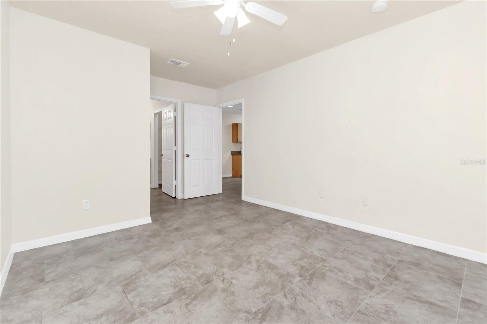 4328 S Kirkman Rd #1311 Property Photo 10