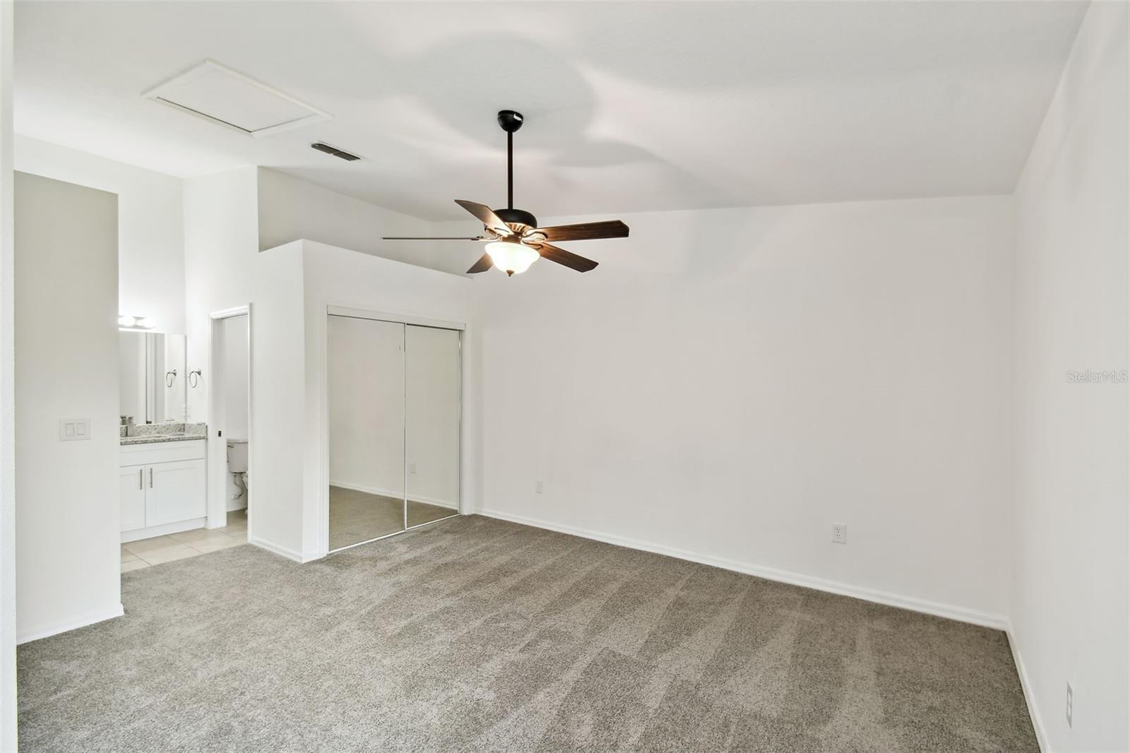 8827 Grand Palms Cir #b Property Photo 10