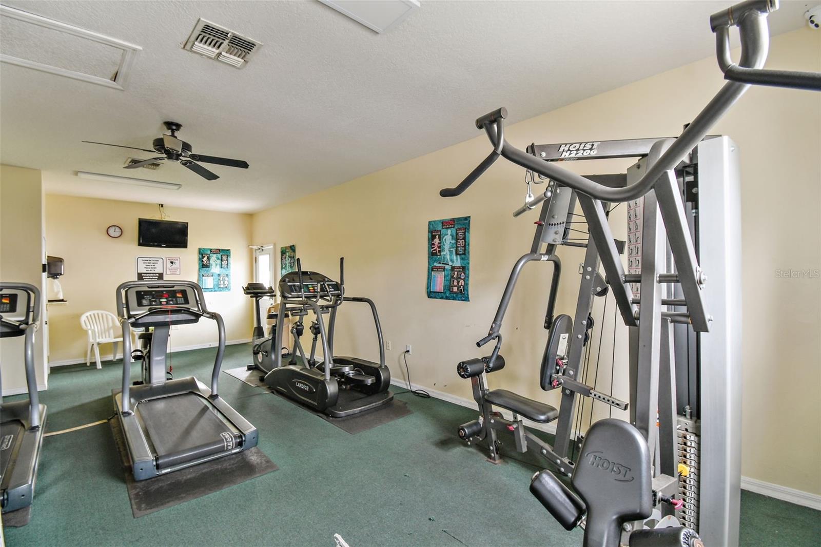 8827 Grand Palms Cir #b Property Photo 22