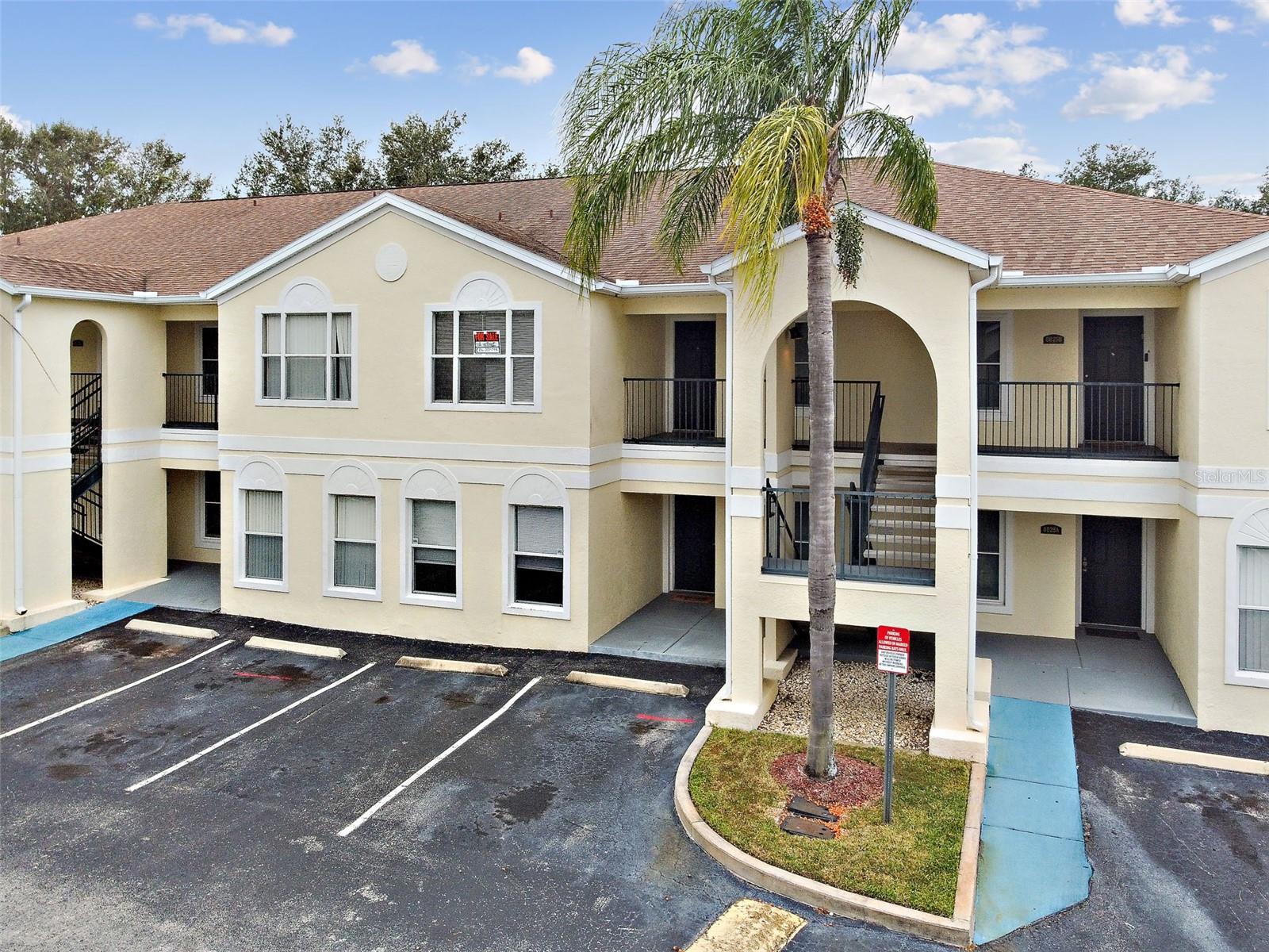8827 Grand Palms Cir #b Property Photo 23
