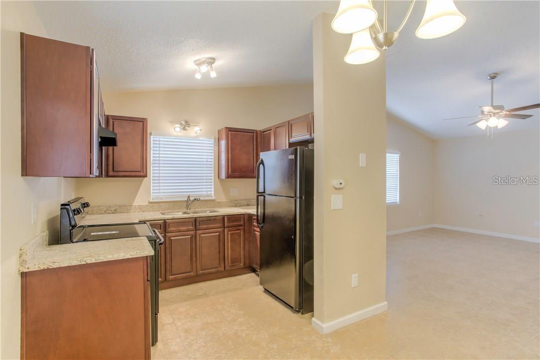 1003 W Kaley Ave #apt 1 Property Photo 3