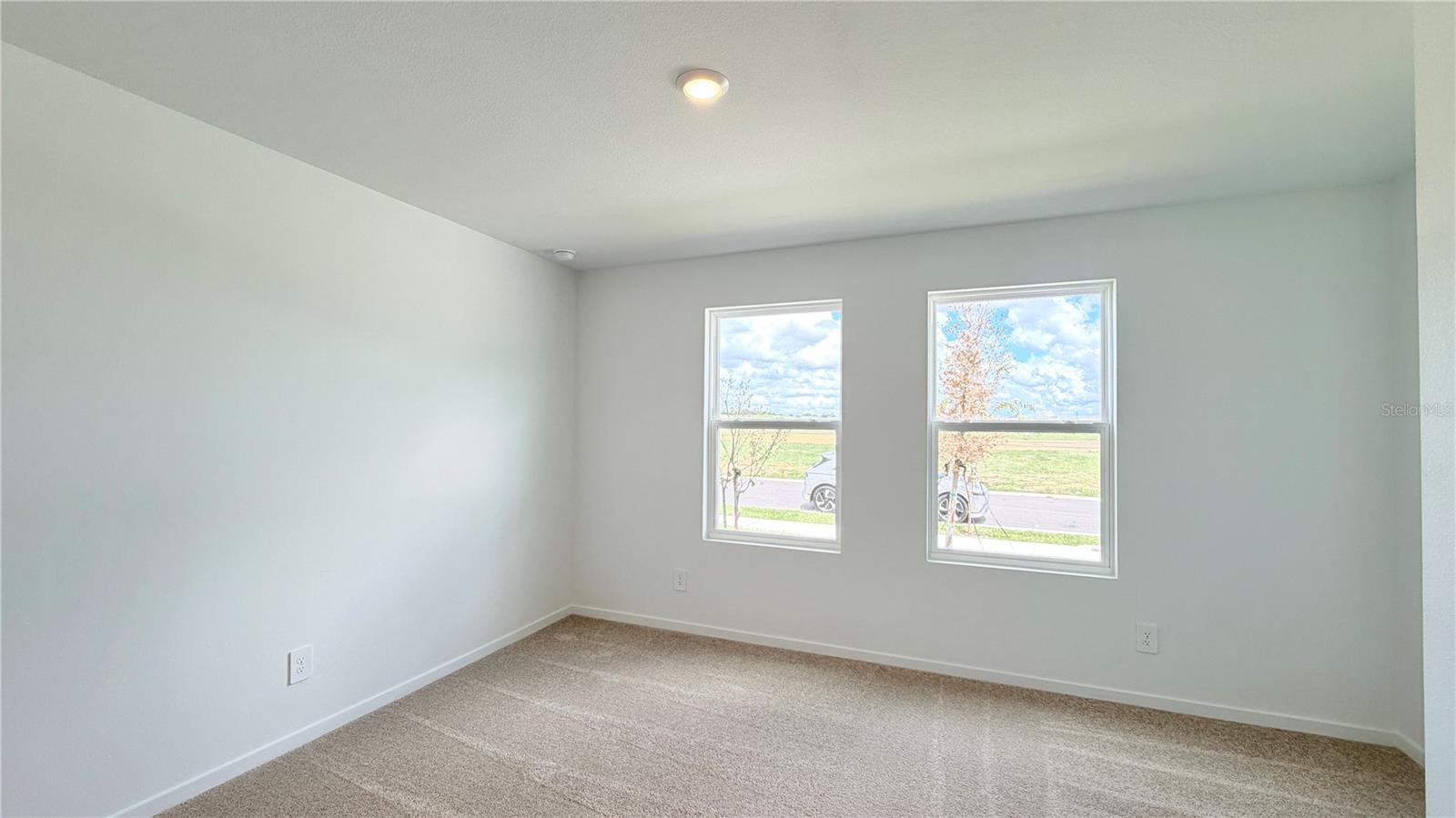 583 Artemis St Property Photo 7